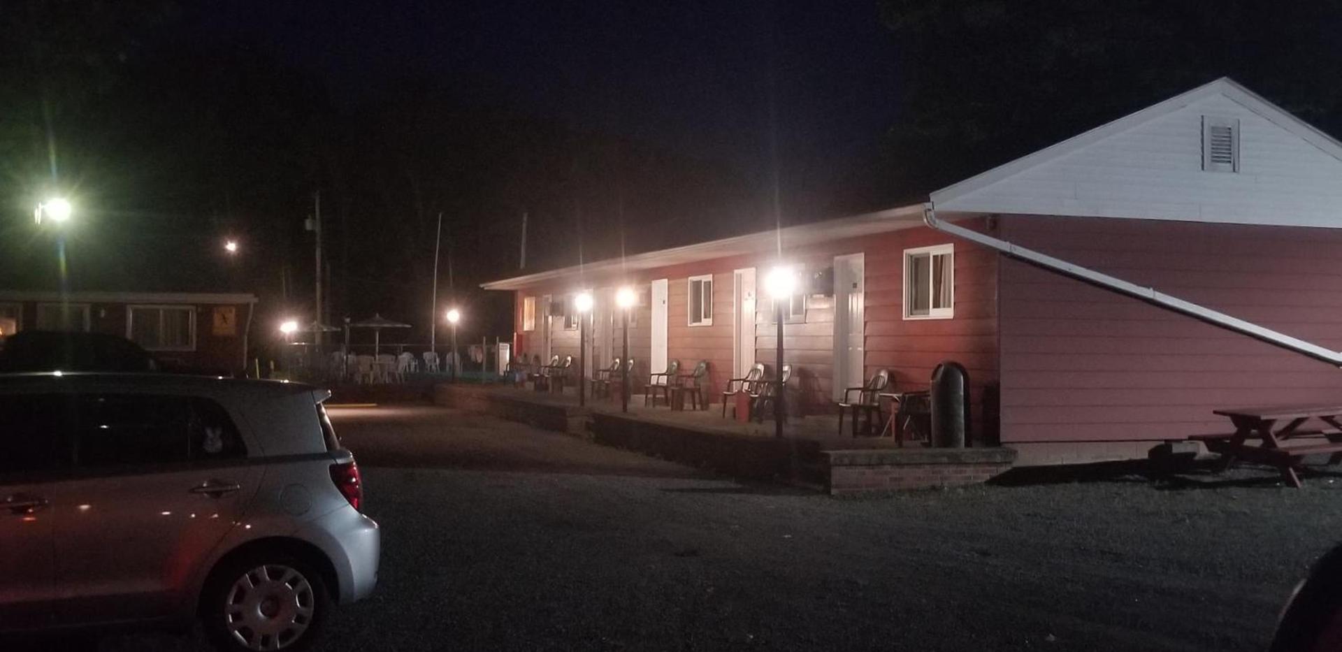 Red Ranch Inn photo 47