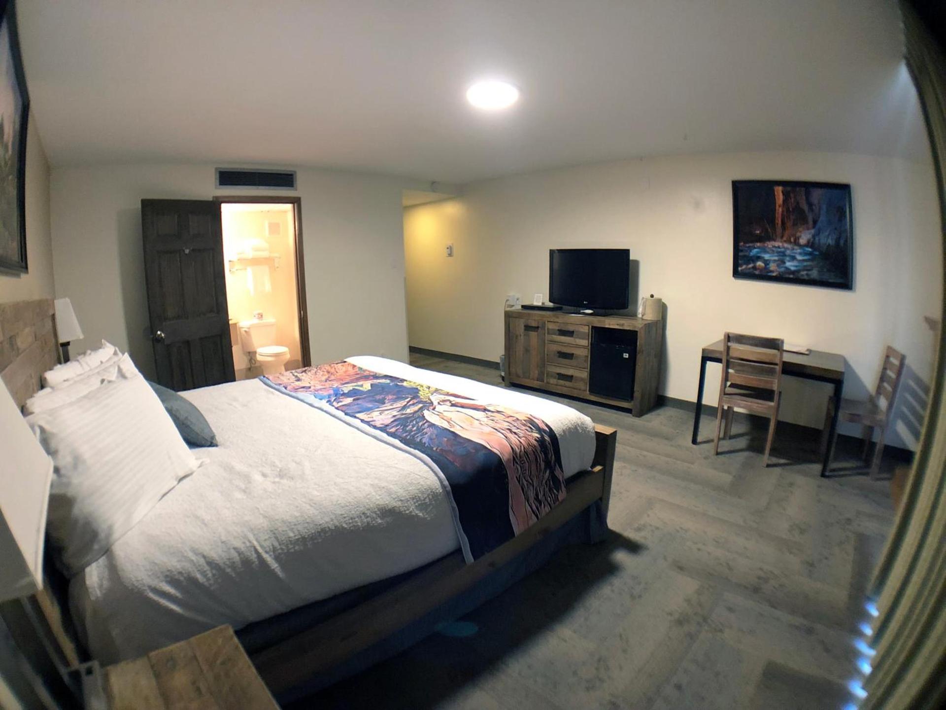 Bumbleberry Inn photo 56