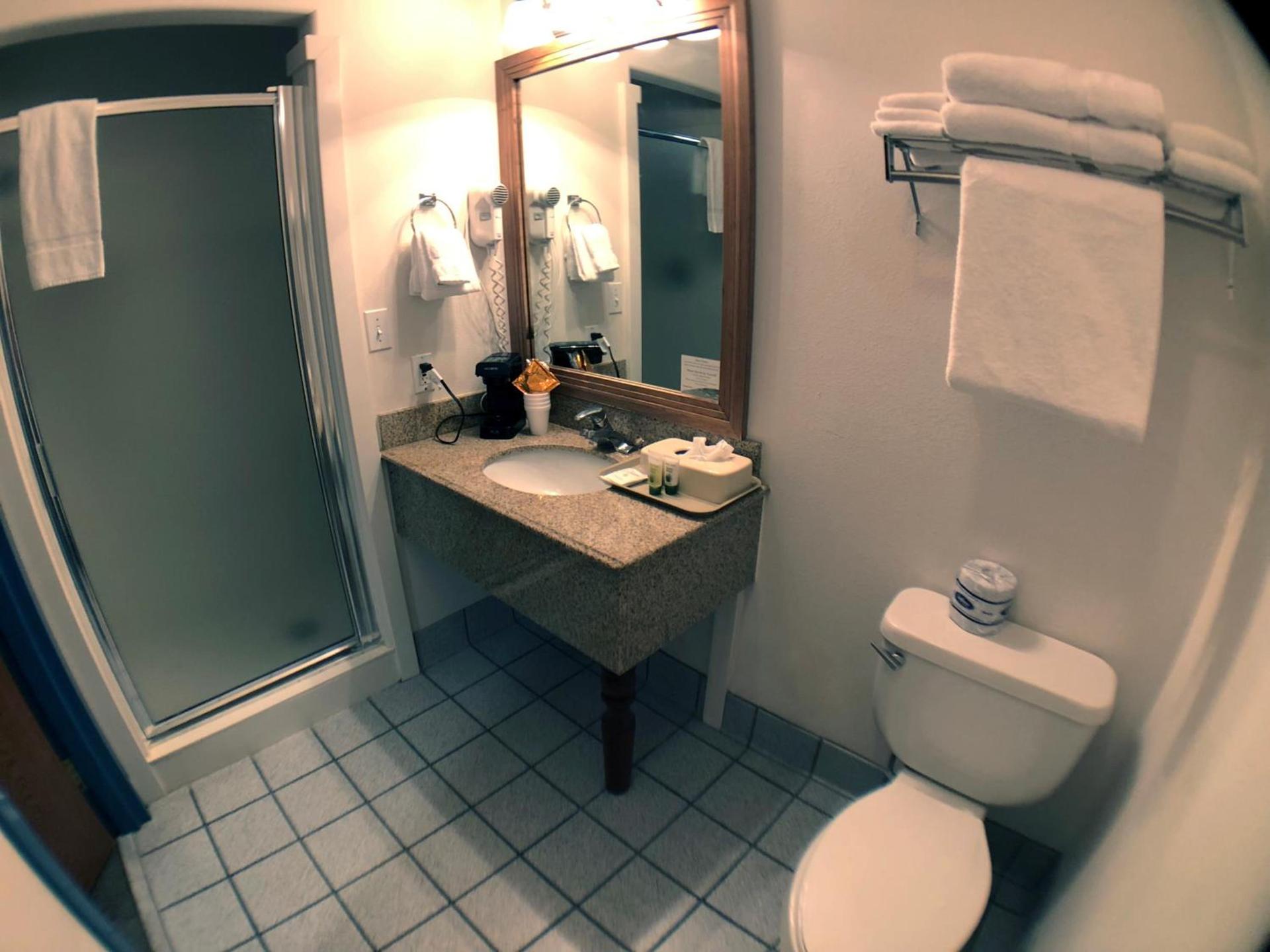 Bumbleberry Inn photo 52