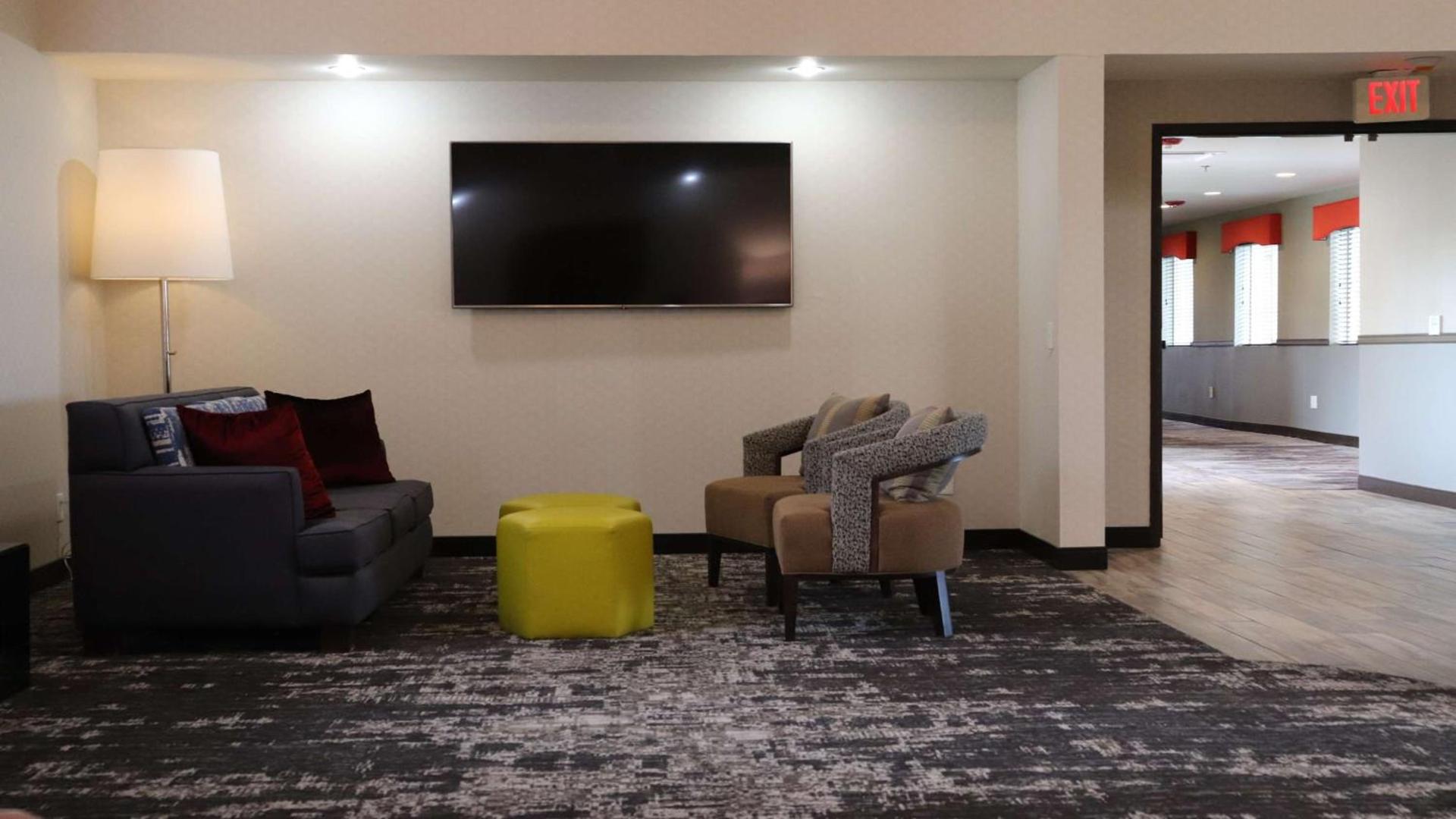 Best Western Porterville Inn photo 11