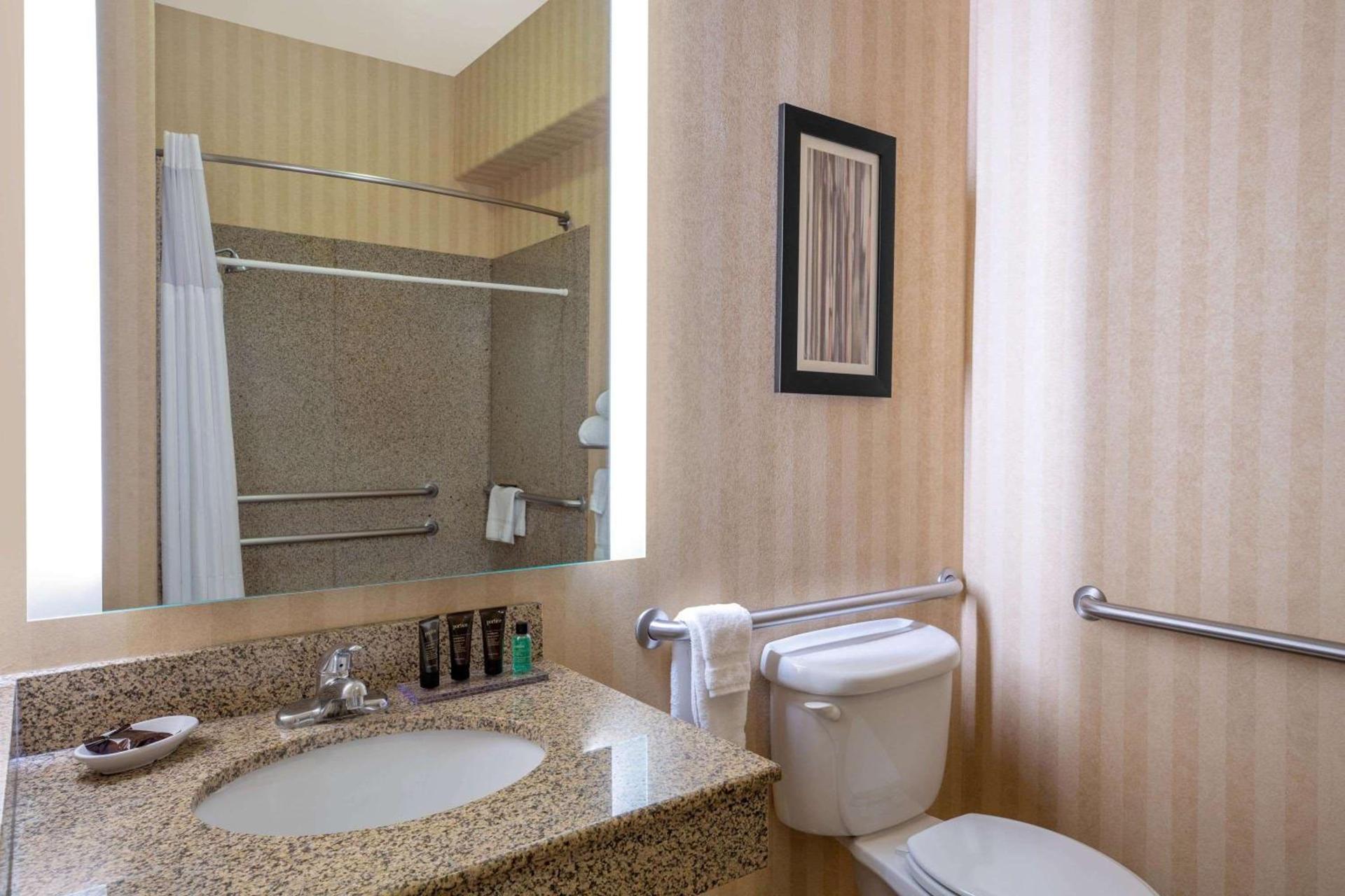 Wingate by Wyndham Moses Lake photo 84