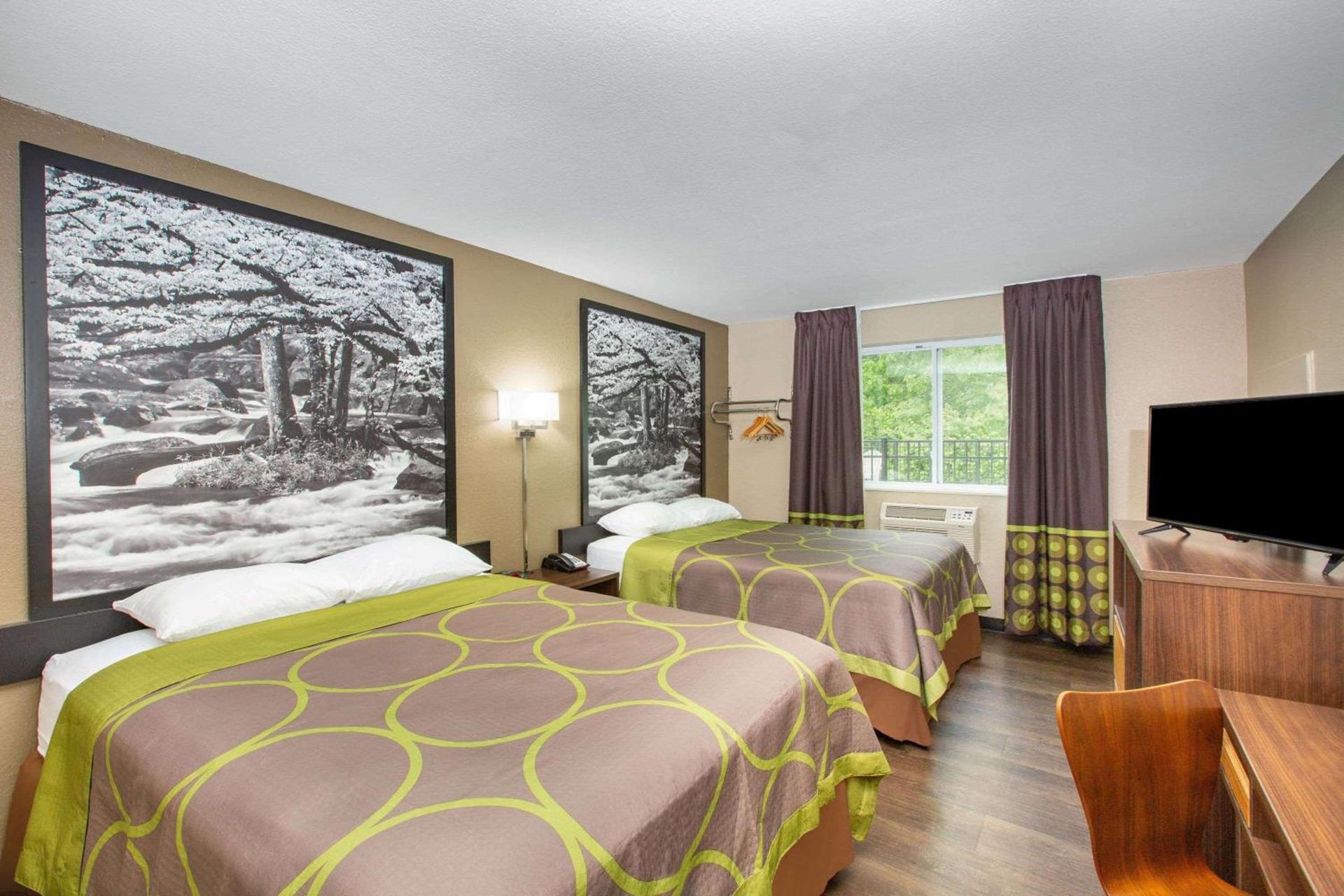 Super 8 by Wyndham Chattanooga Lookout Mountain TN photo 9