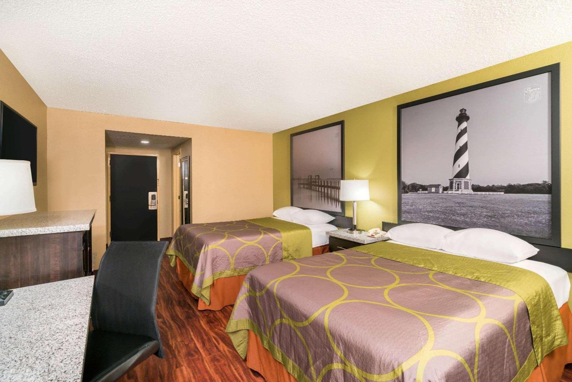 Super 8 by Wyndham Raleigh North East photo 5