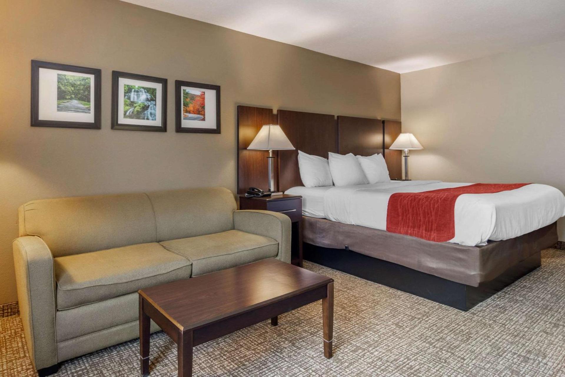 Comfort Inn & Suites Perry National Fairgrounds Area photo 38