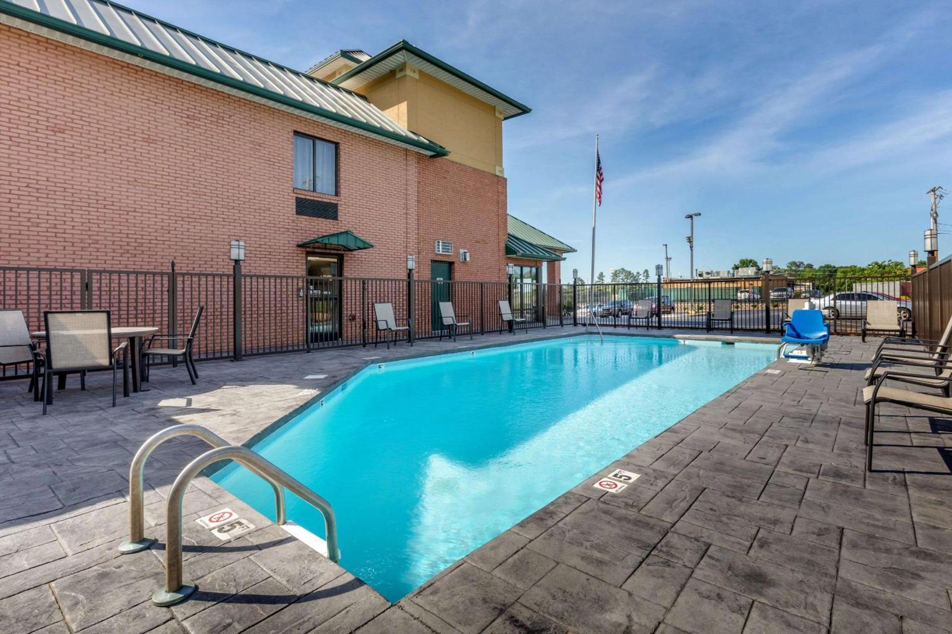 Comfort Inn Lenoir City-Knoxville photo 40