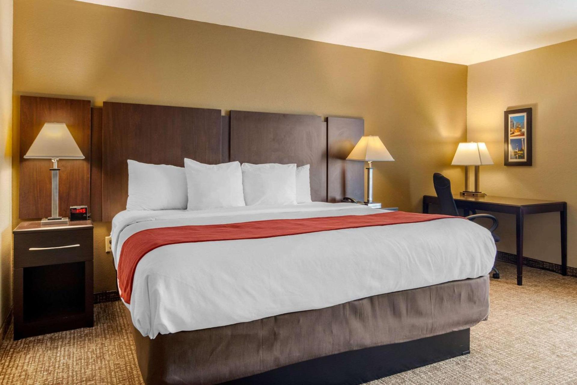 Comfort Inn & Suites Perry National Fairgrounds Area photo 14