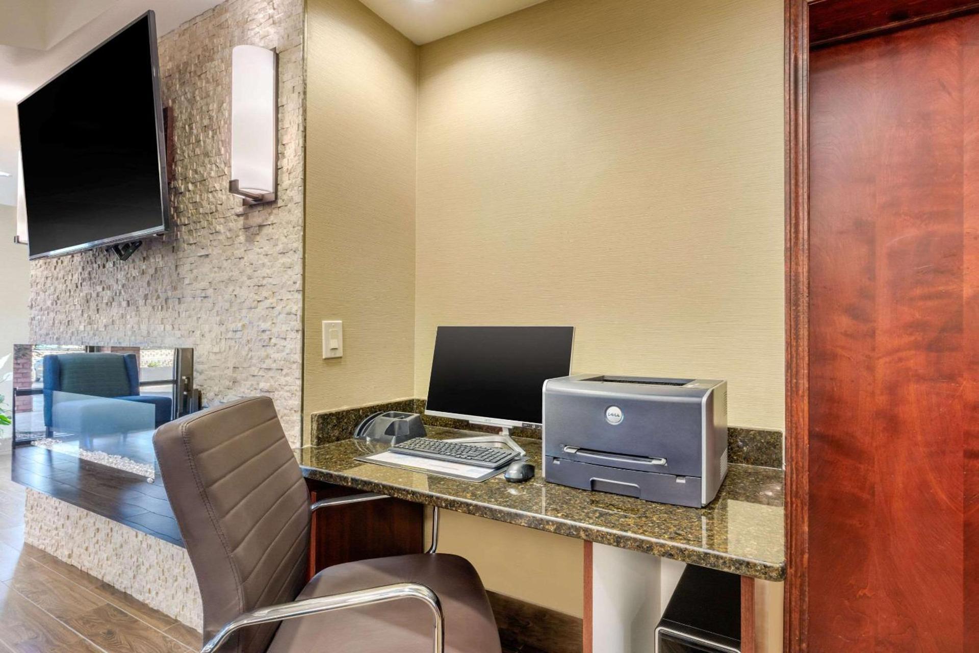 Comfort Inn Lenoir City-Knoxville photo 43