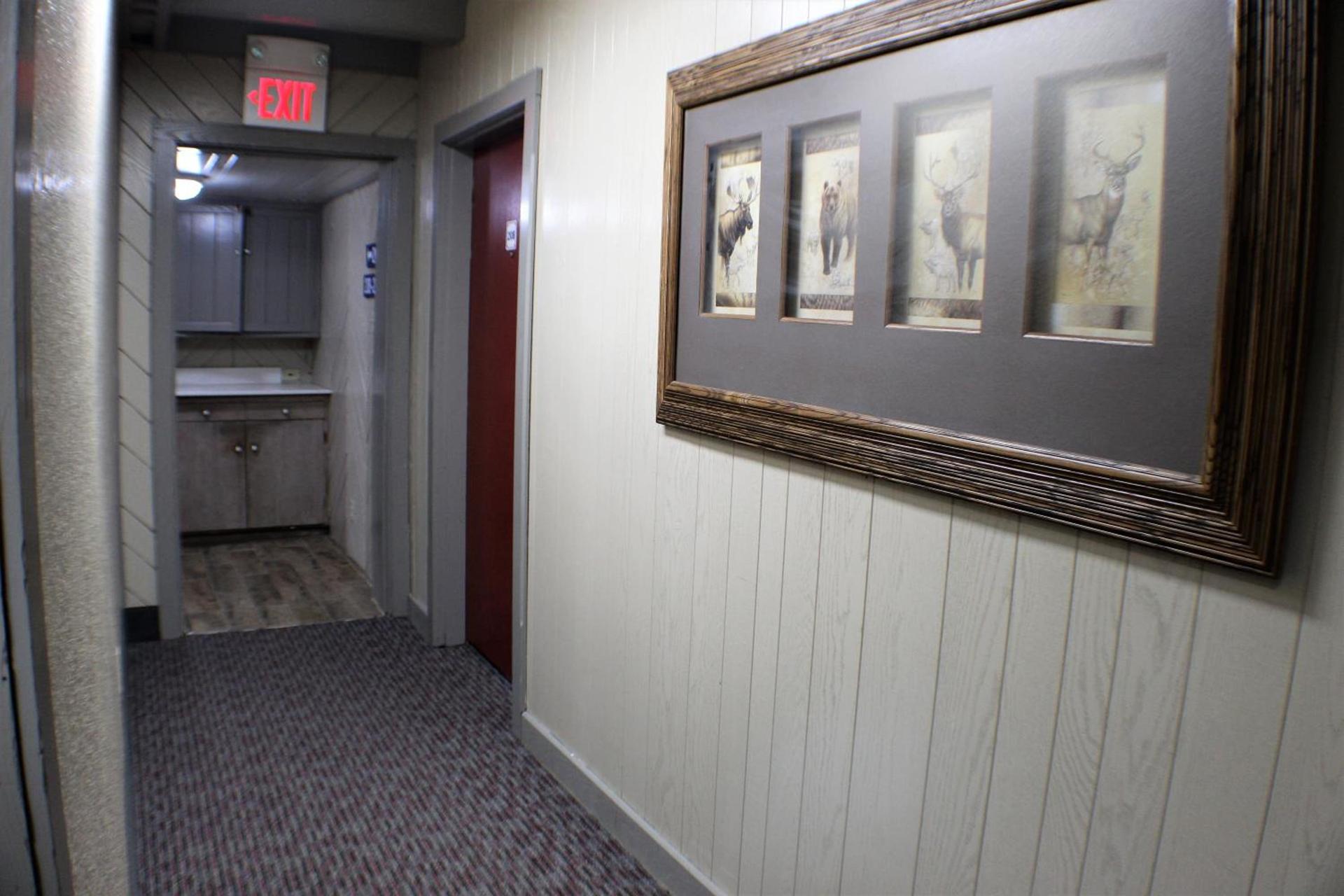 Fabulous Chalet Inn photo 61