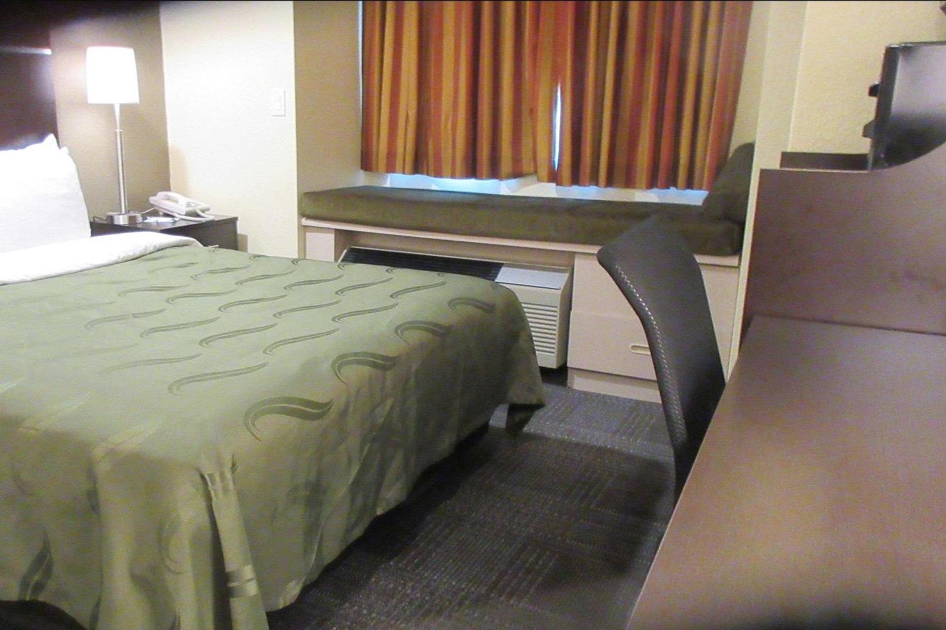 Quality Inn & Suites near NAS Fallon photo 34