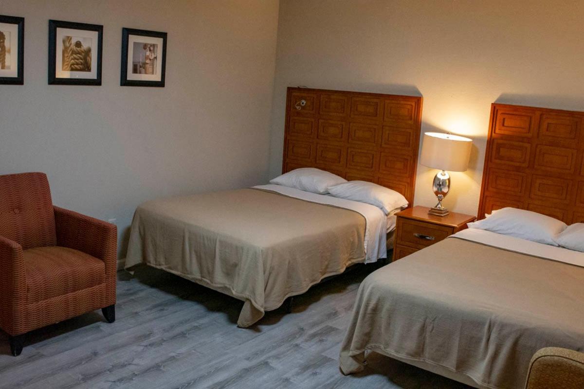 SOUTHERN STAR INN photo 8