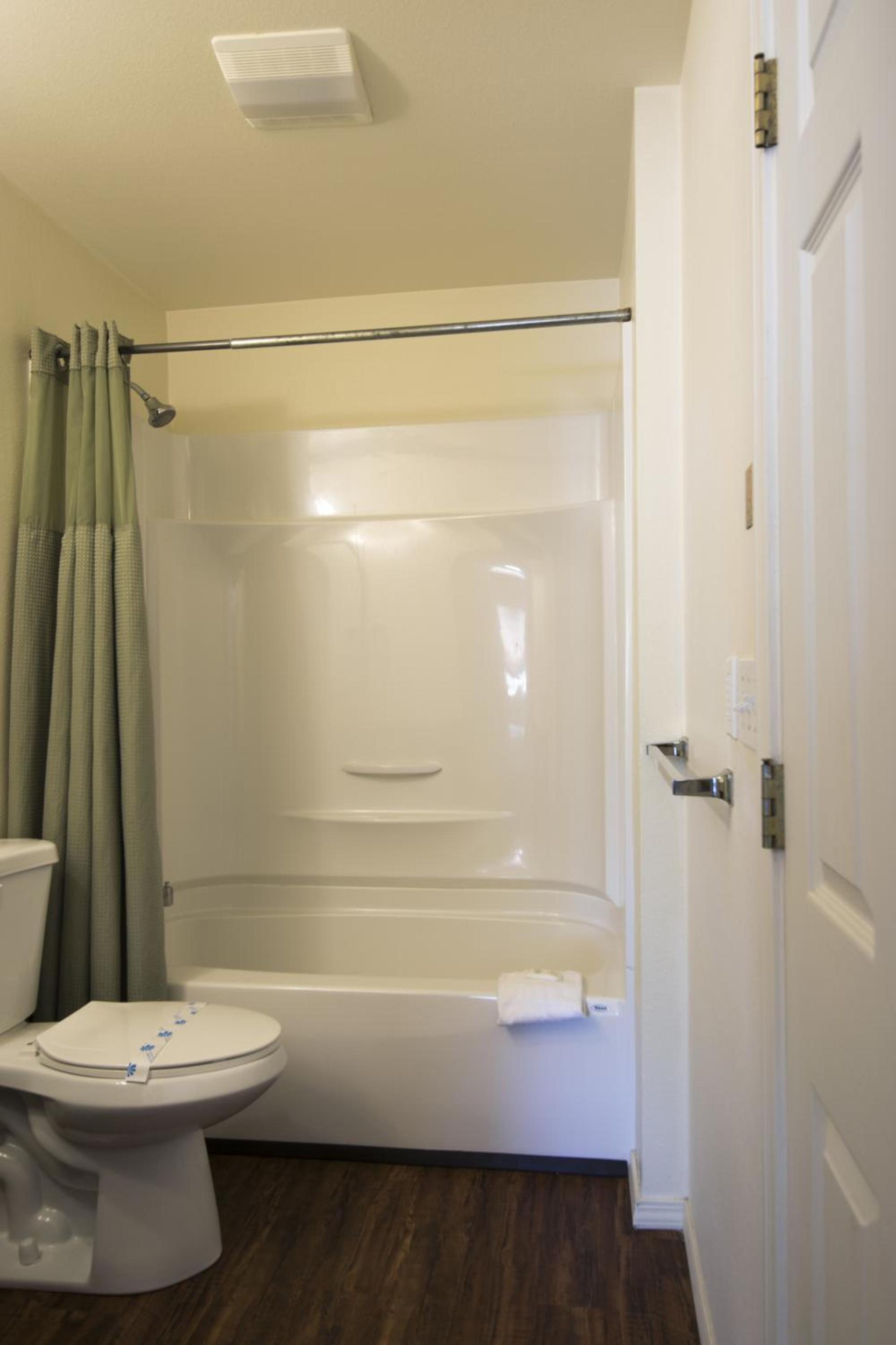 Sunrise Inn photo 33