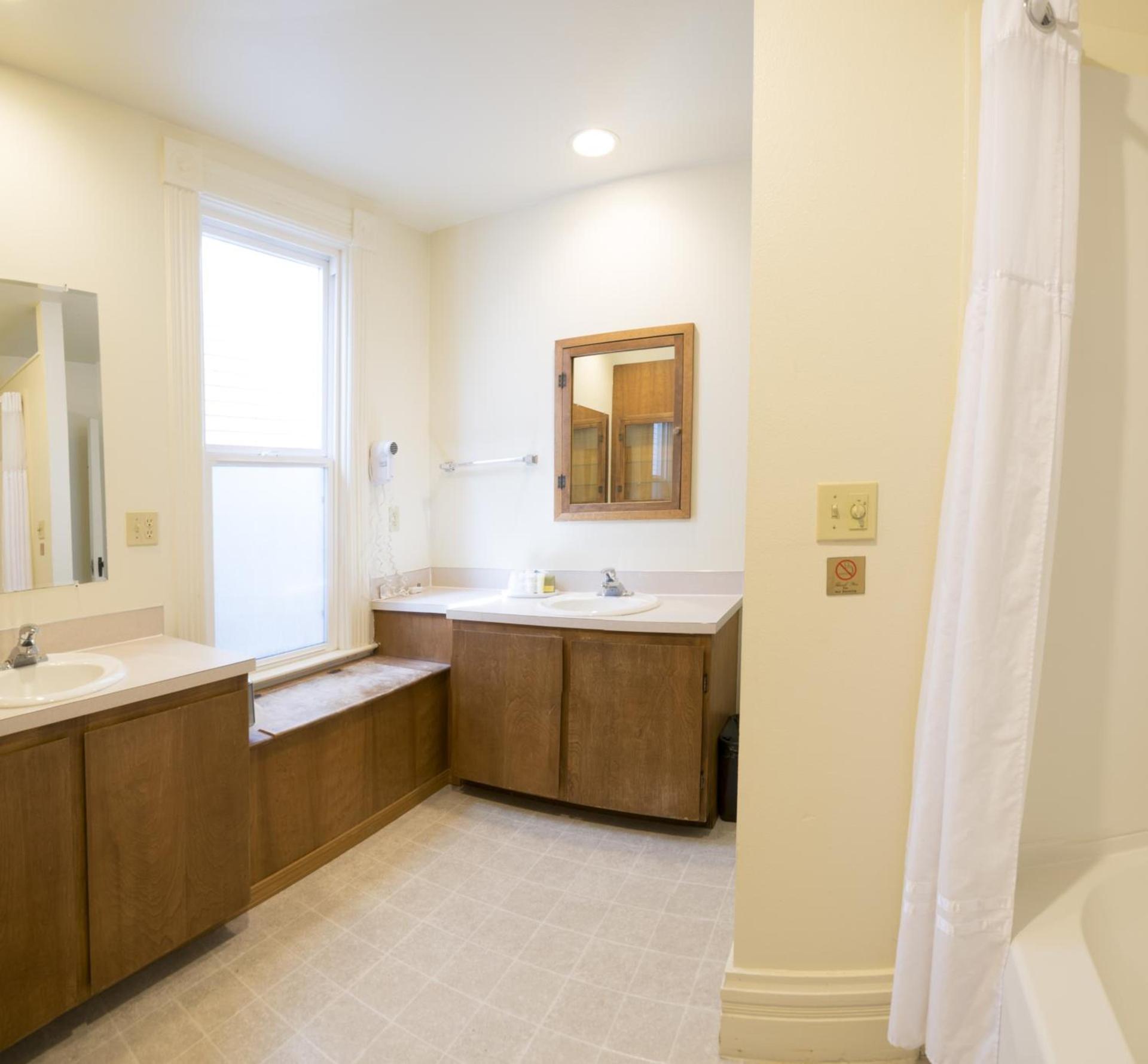 Sunrise Inn photo 49