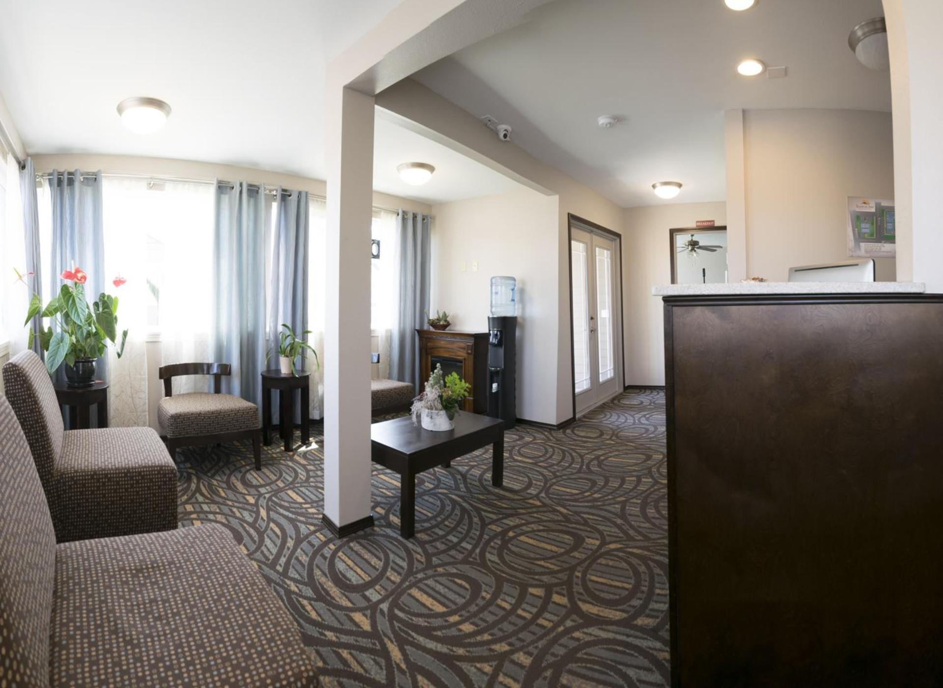 Sunrise Inn photo 53