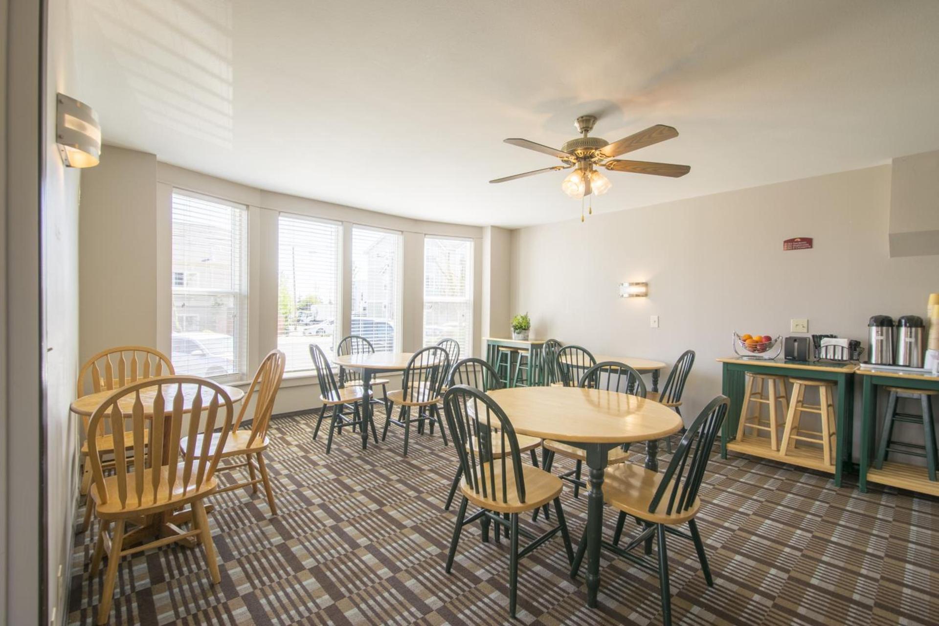 Sunrise Inn photo 54