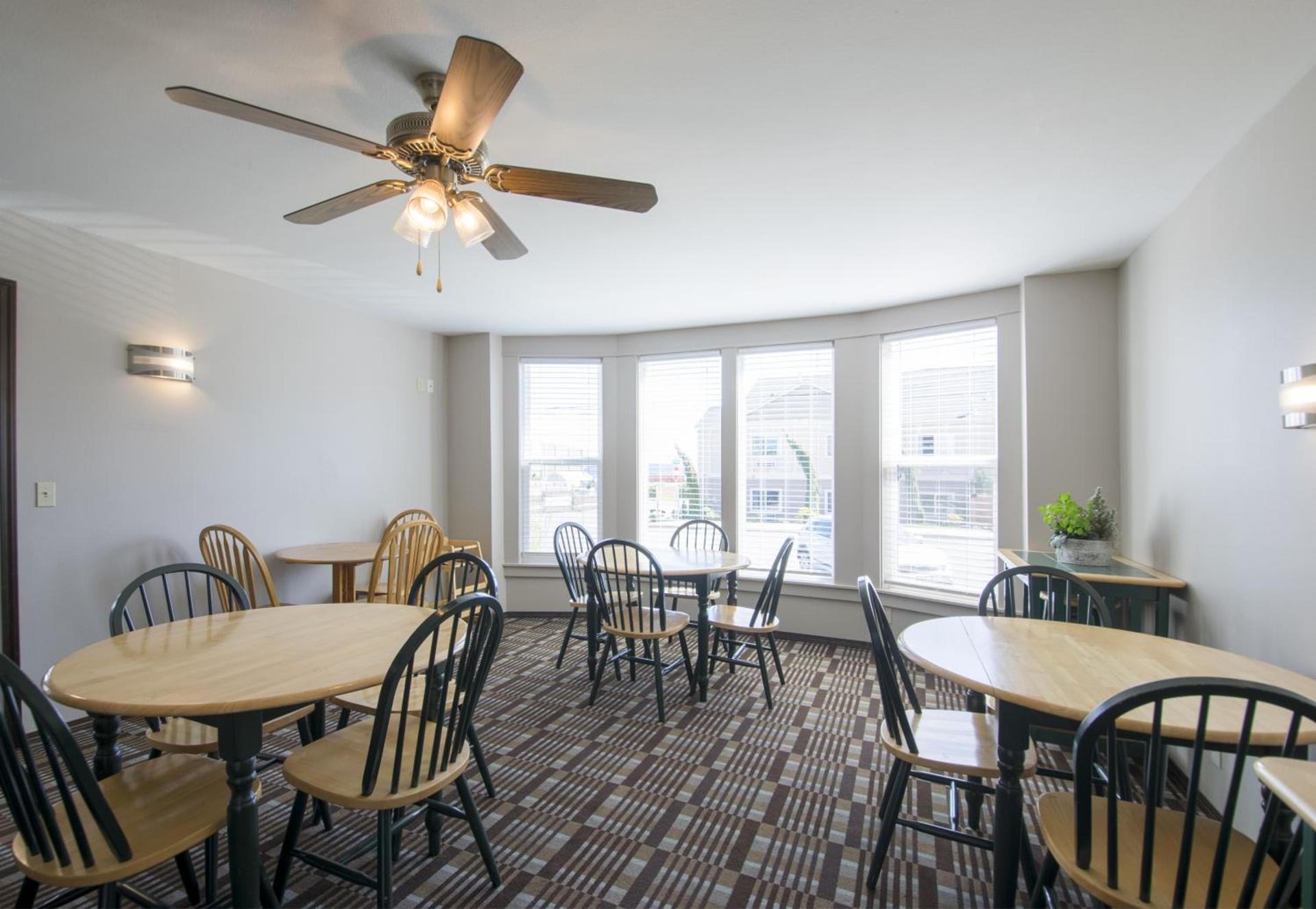 Sunrise Inn photo 55