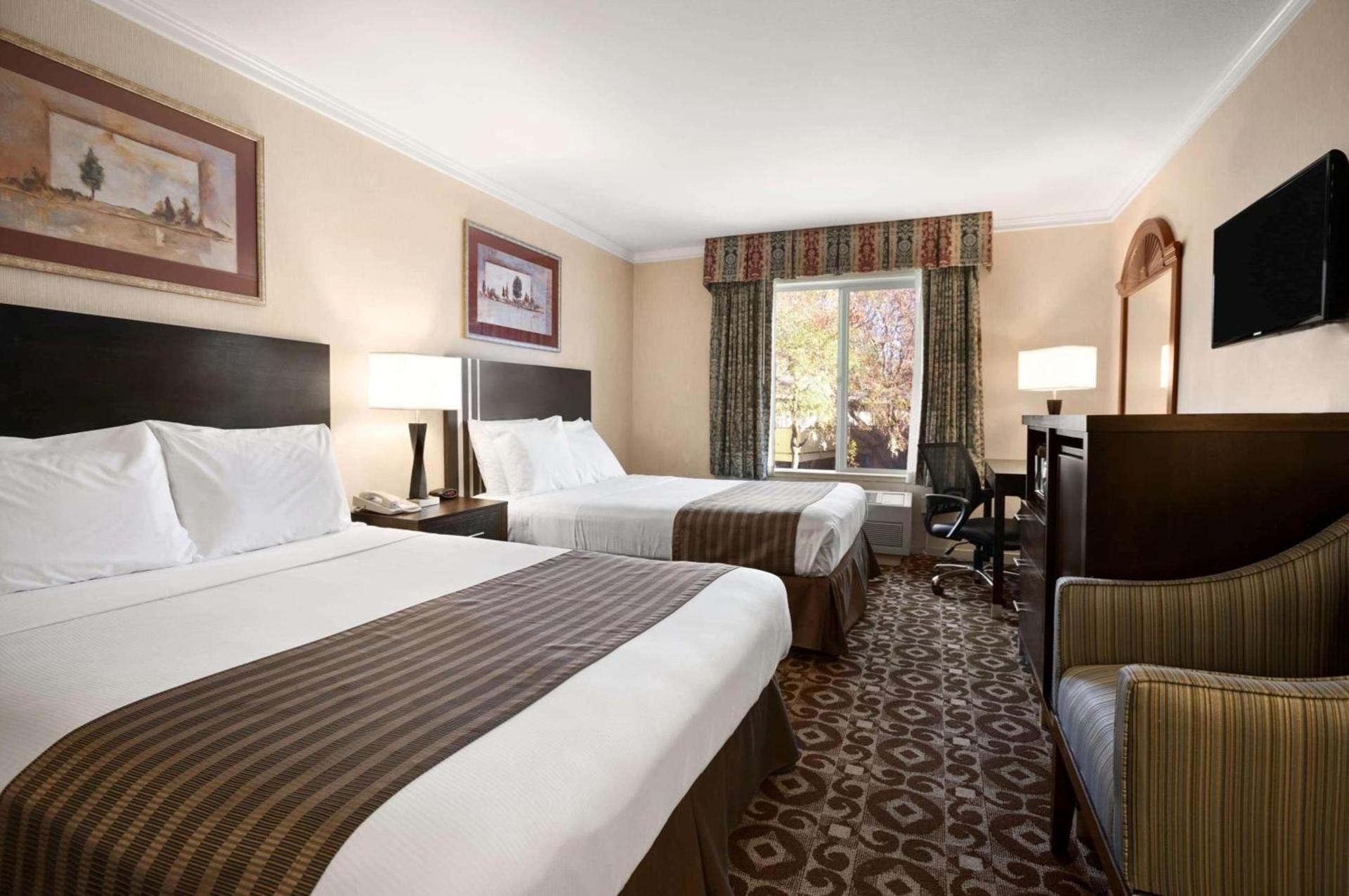 Days Inn by Wyndham Concord photo 26