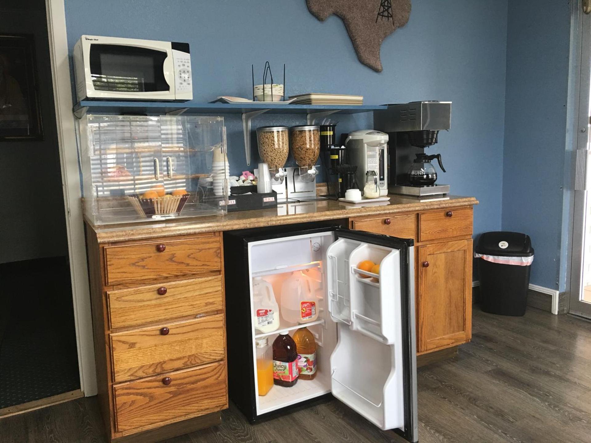 Americas Best Value Inn Ozona photo 7