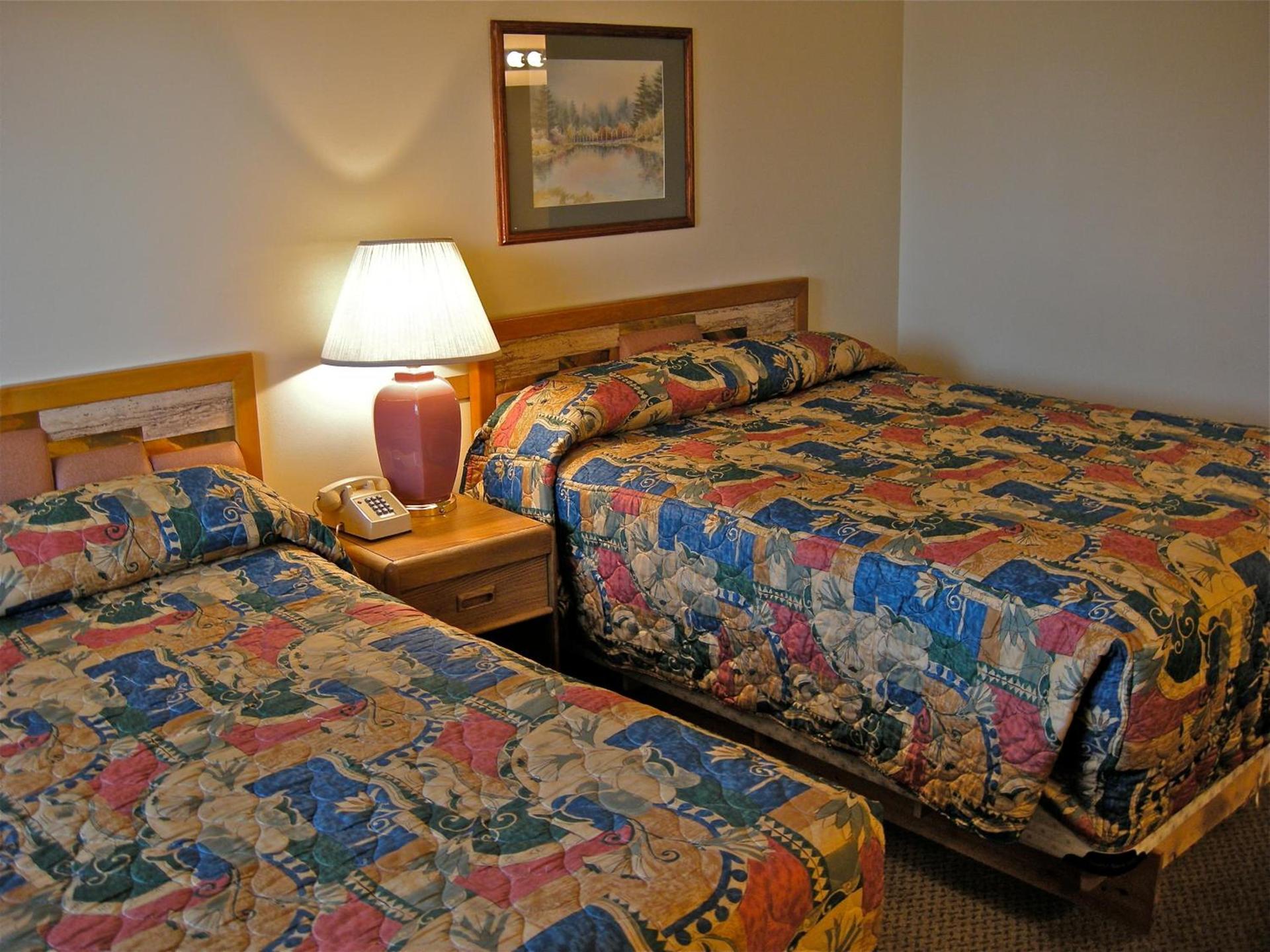 Royal Motor Inn photo 28