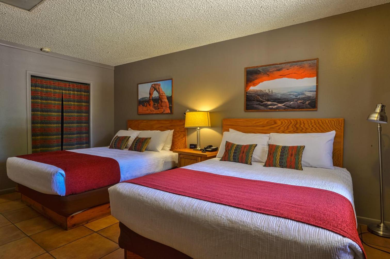 Rustic Inn photo 12