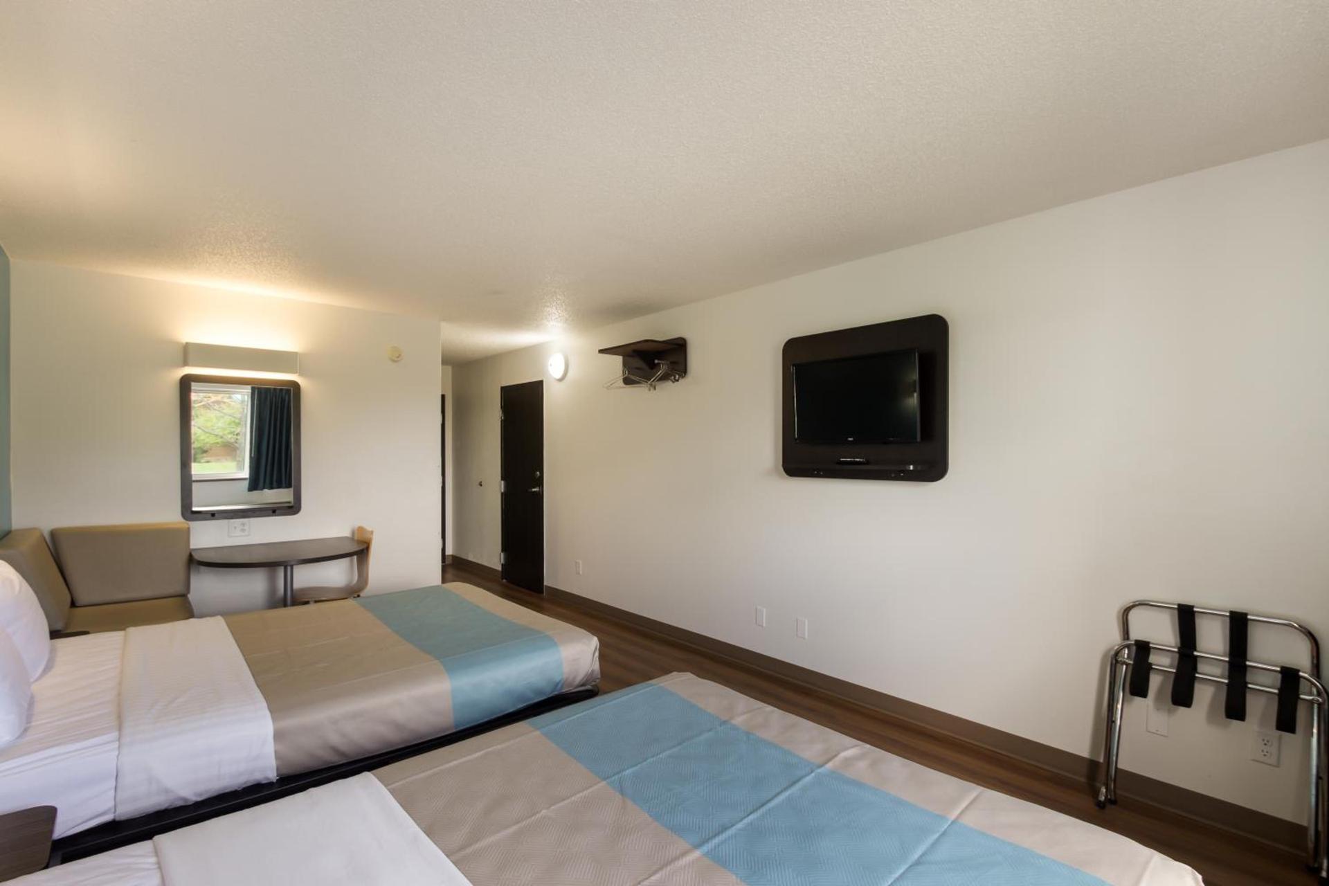 Motel 6-Rothschild, WI photo 44