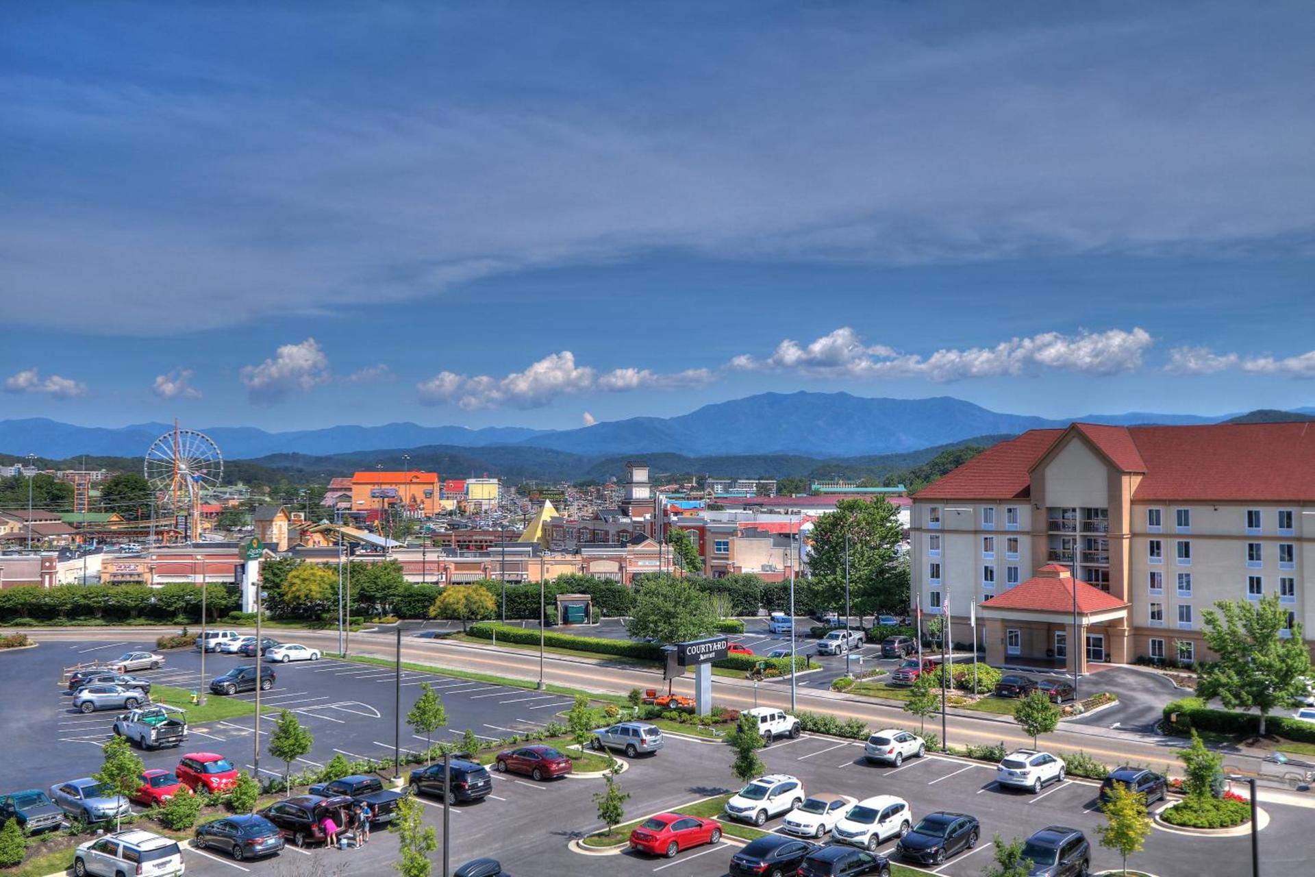 La Quinta by Wyndham Pigeon Forge photo 32