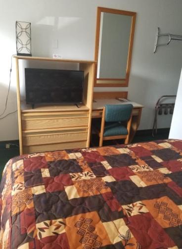 Oregon Trail Motel and Restaurant photo 6
