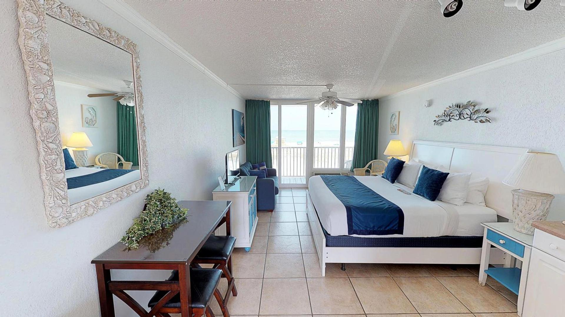 Island Inn Beach Resort photo 97