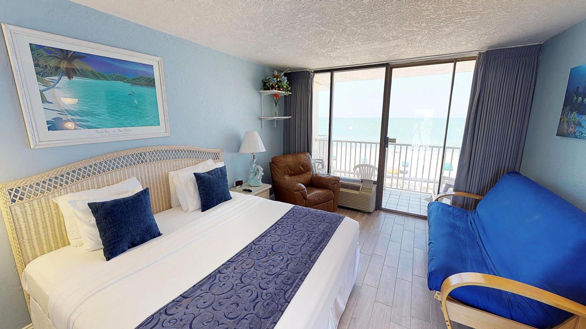 Island Inn Beach Resort photo 90