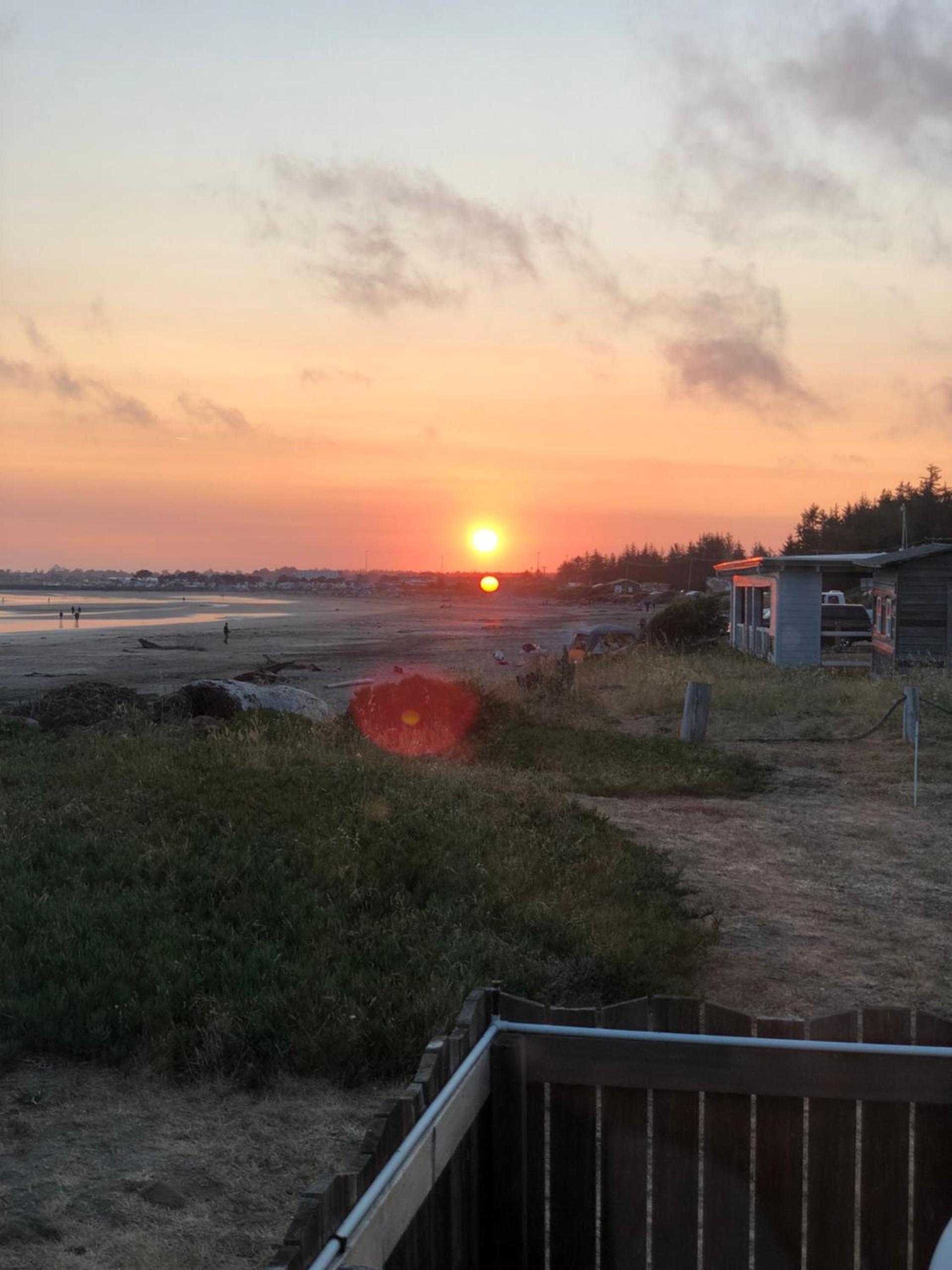 Crescent Beach Motel photo 54