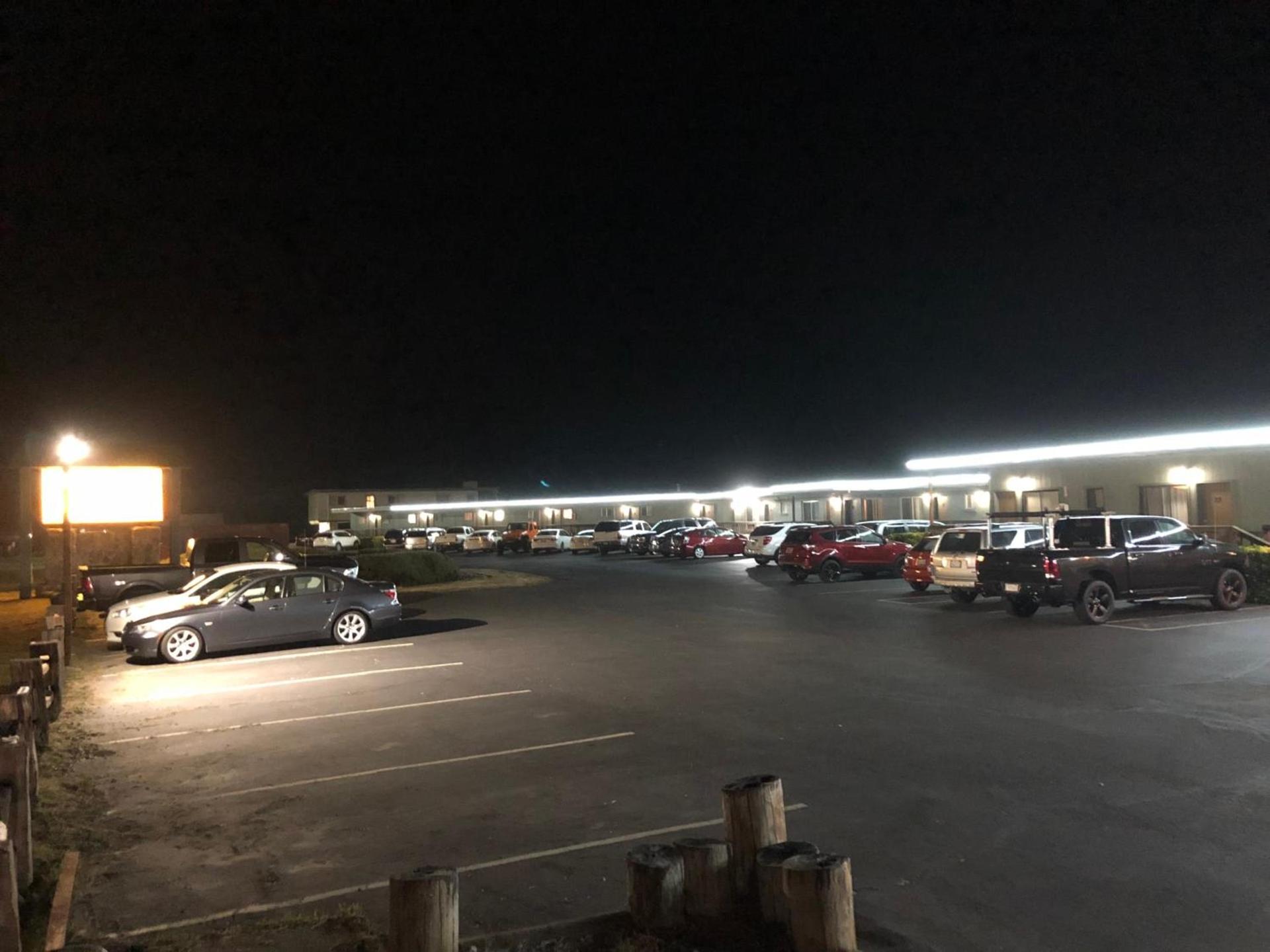Crescent Beach Motel photo 44