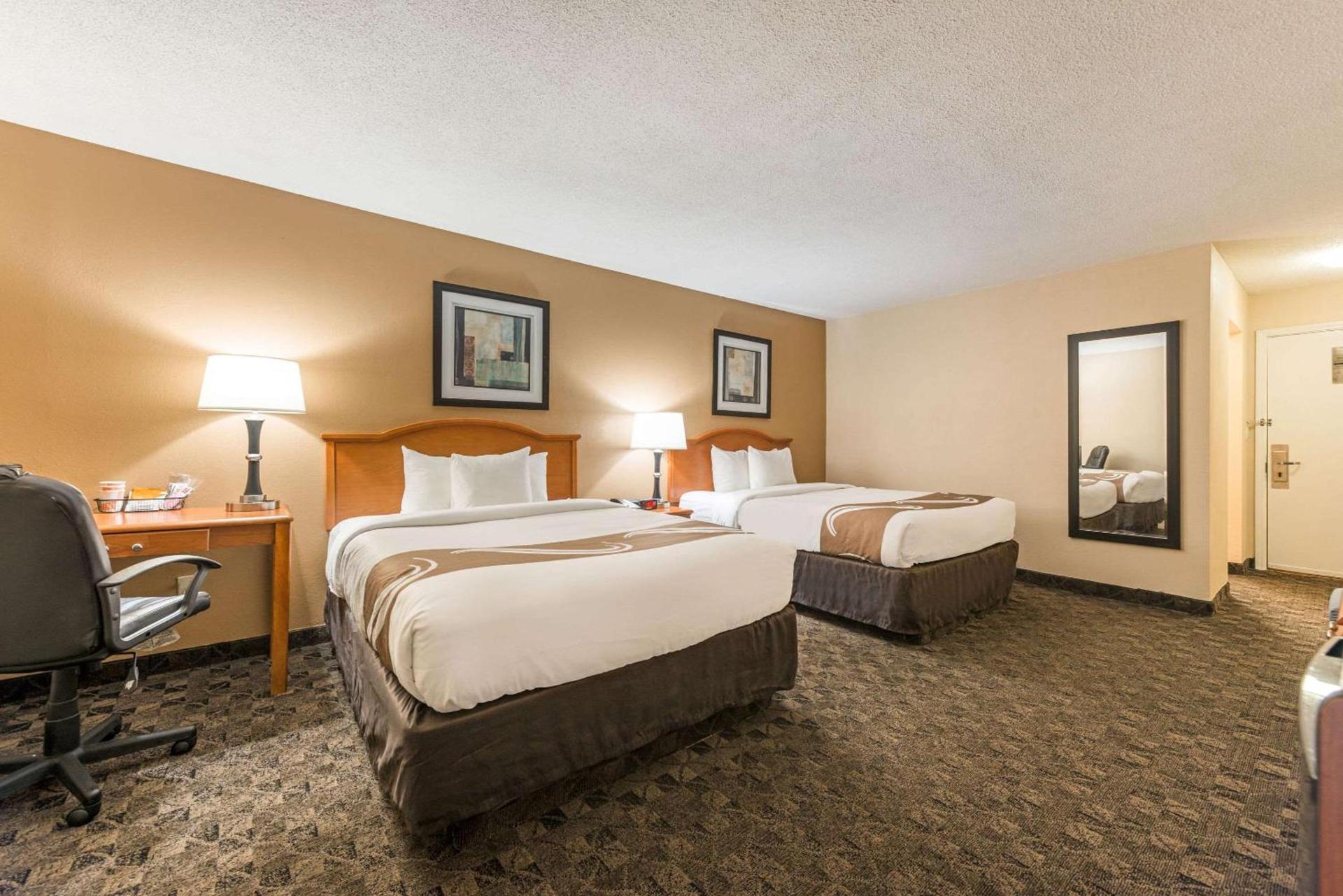 Quality Inn & Suites Portage Central photo 23