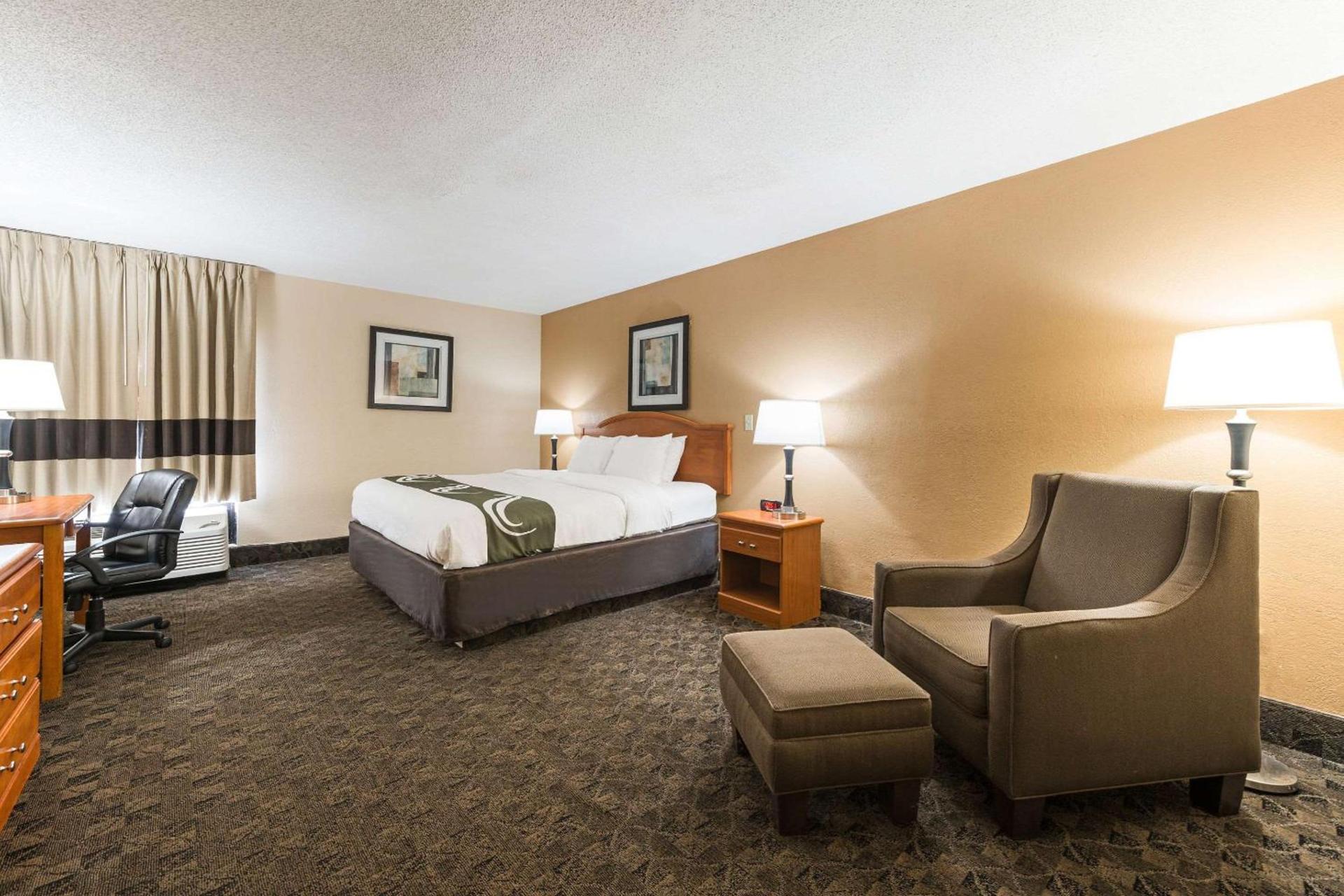 Quality Inn & Suites Portage Central photo 16