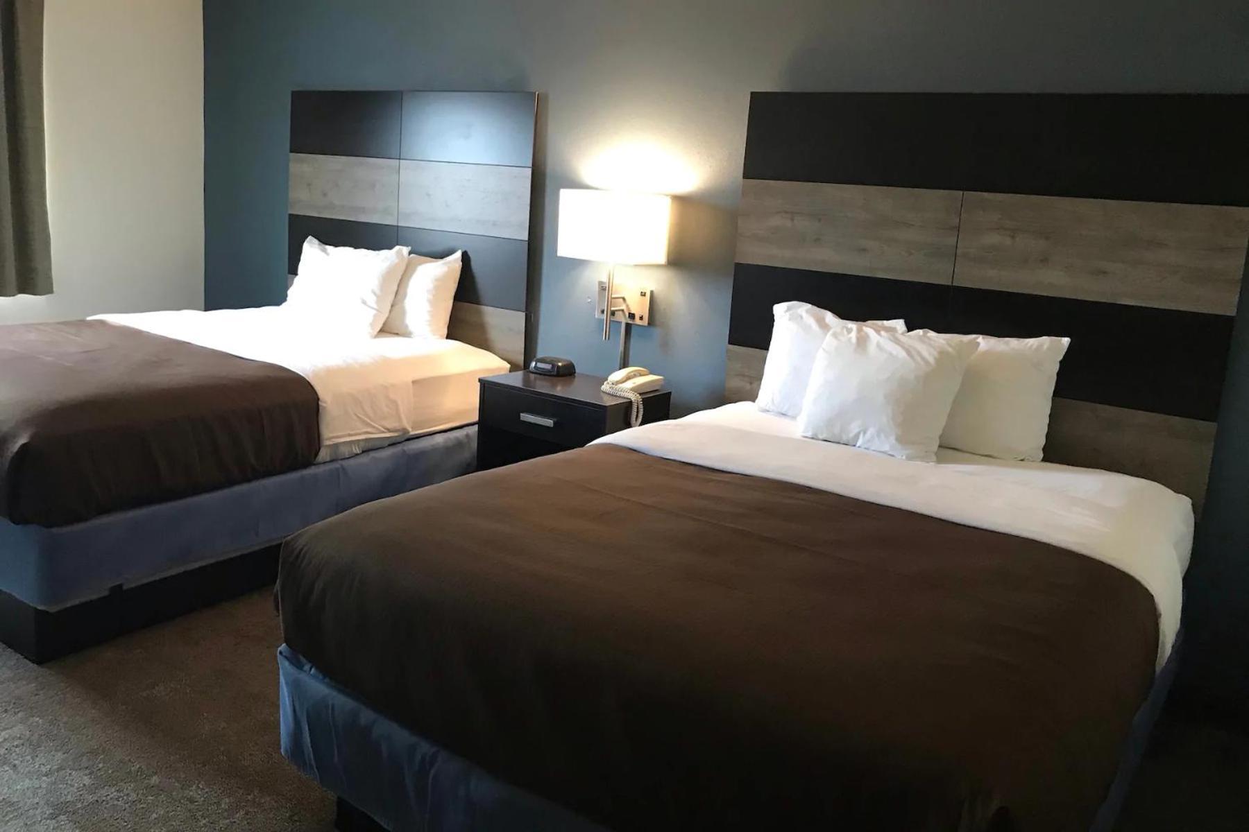 AmericInn by Wyndham Maquoketa photo 22