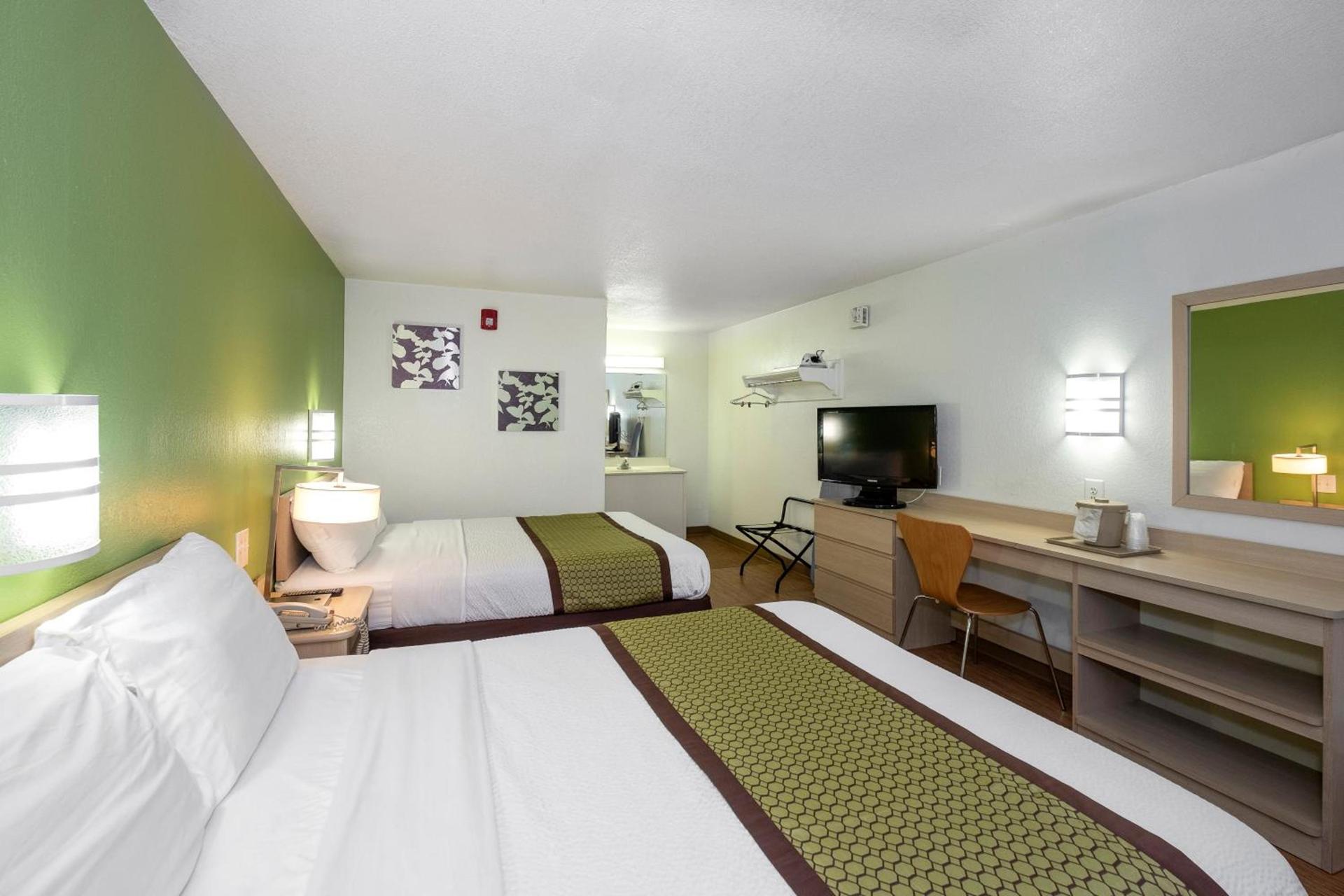 American Inn photo 18