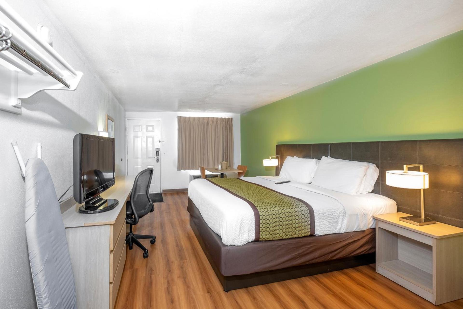 American Inn photo 14