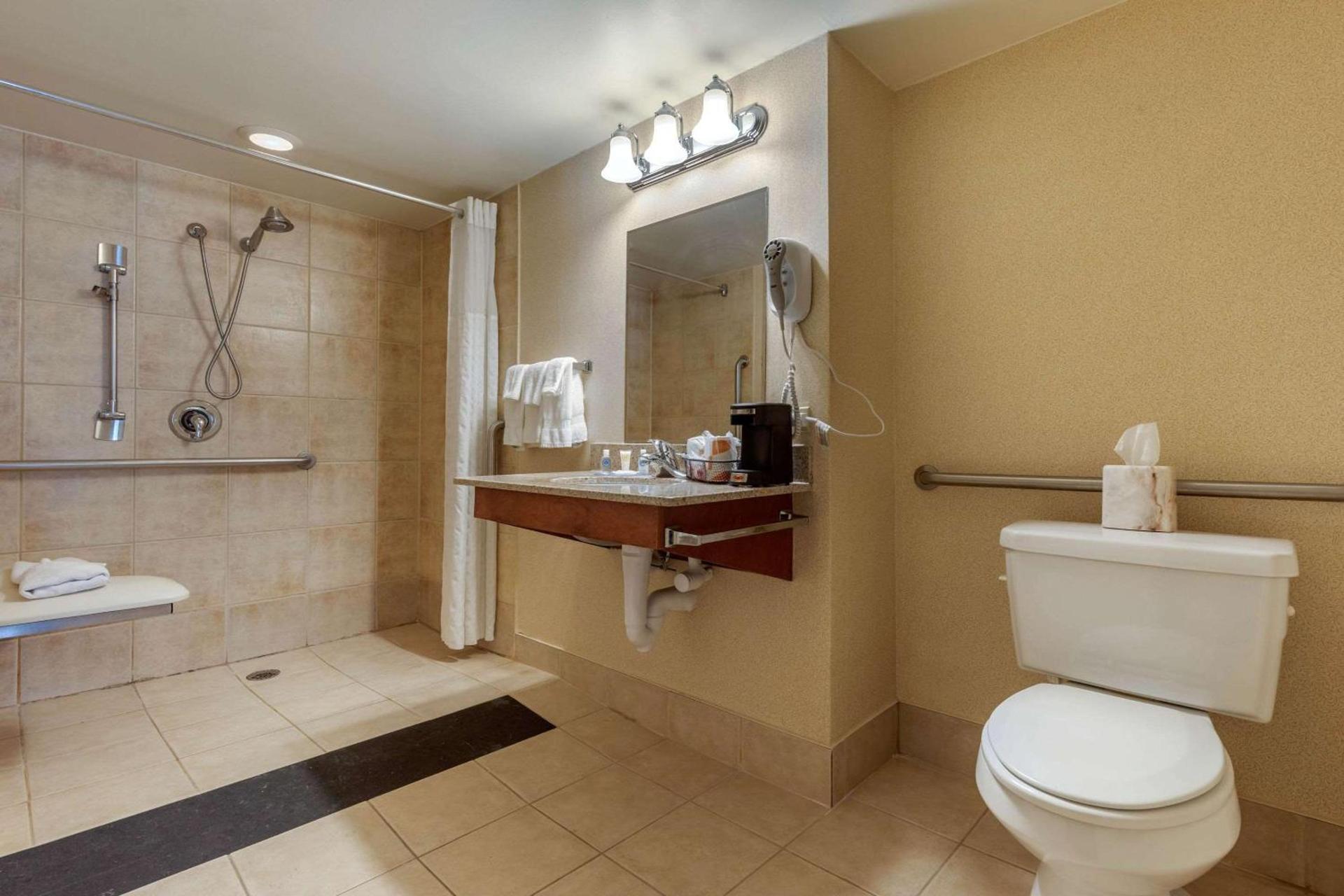 Suburban Studios Arlington Heights Elk Grove photo 20