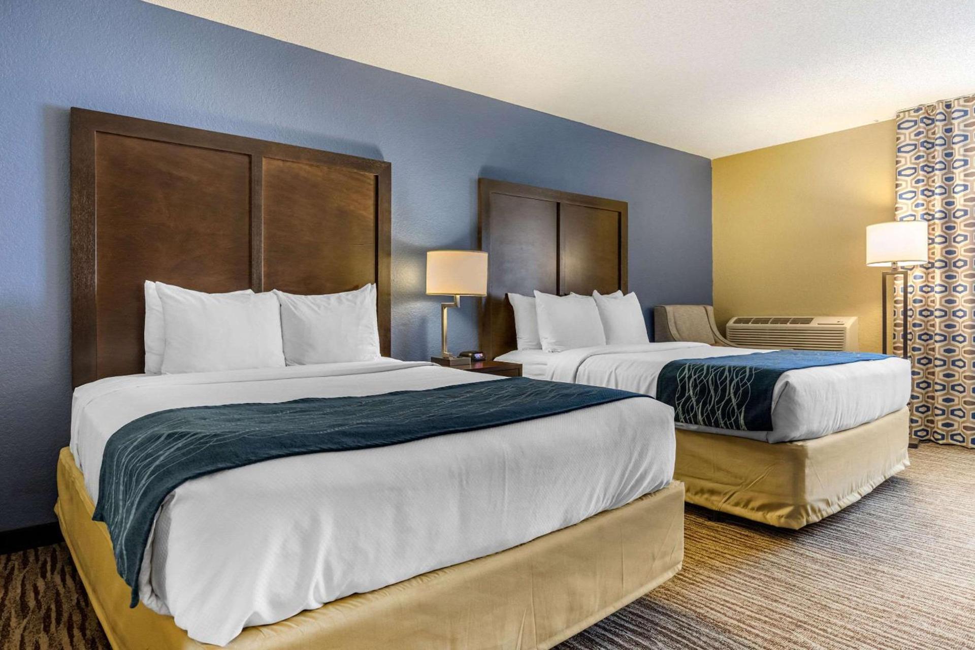 Suburban Studios Arlington Heights Elk Grove photo 6