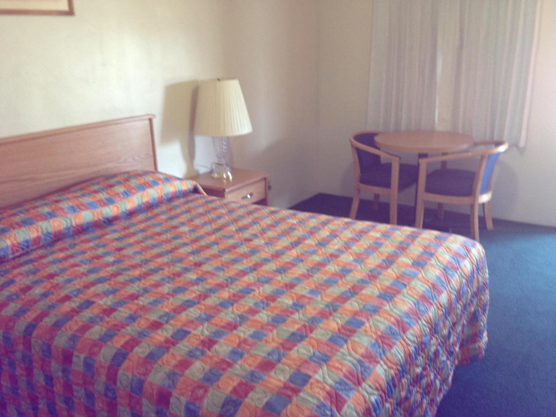 Hacienda Motel photo 2