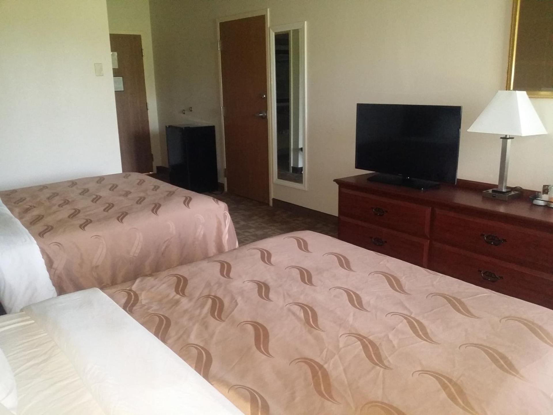 Quality Inn & Suites Schoharie near Howe Caverns photo 47