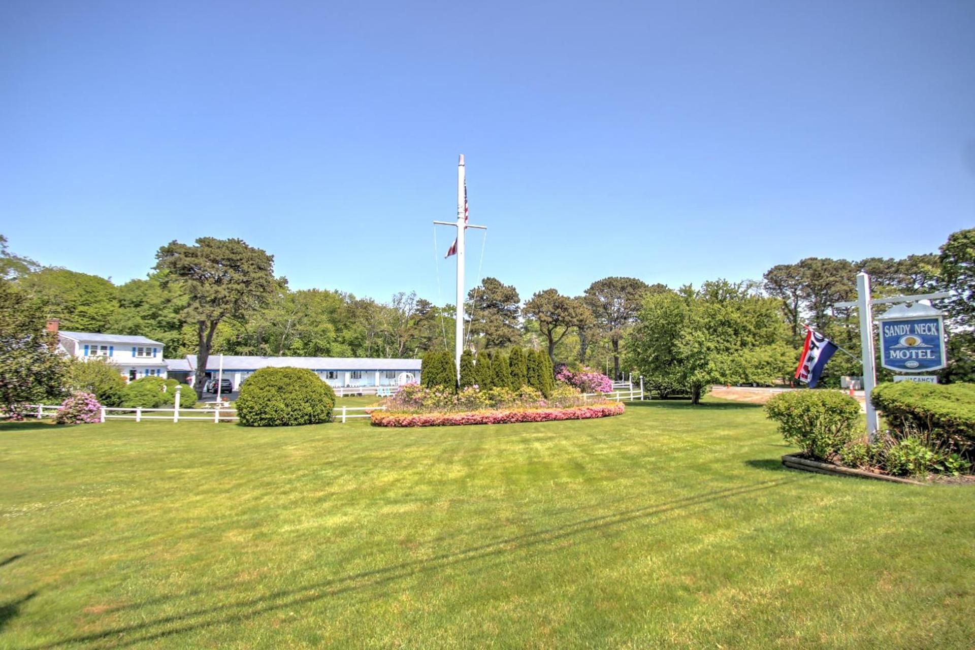 Sandy Neck Motel photo 5