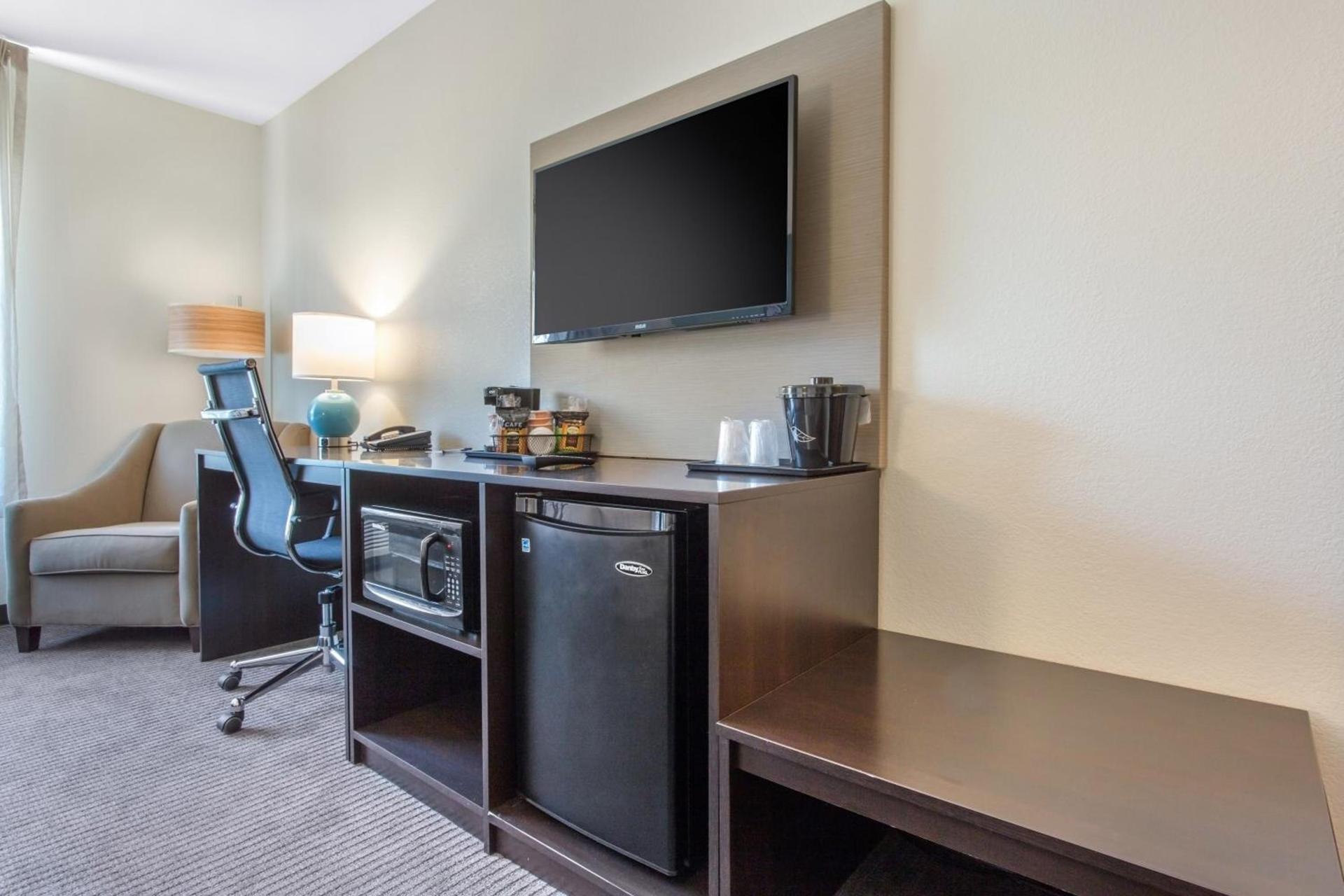 Sleep Inn & Suites Monroe - Woodbury photo 15
