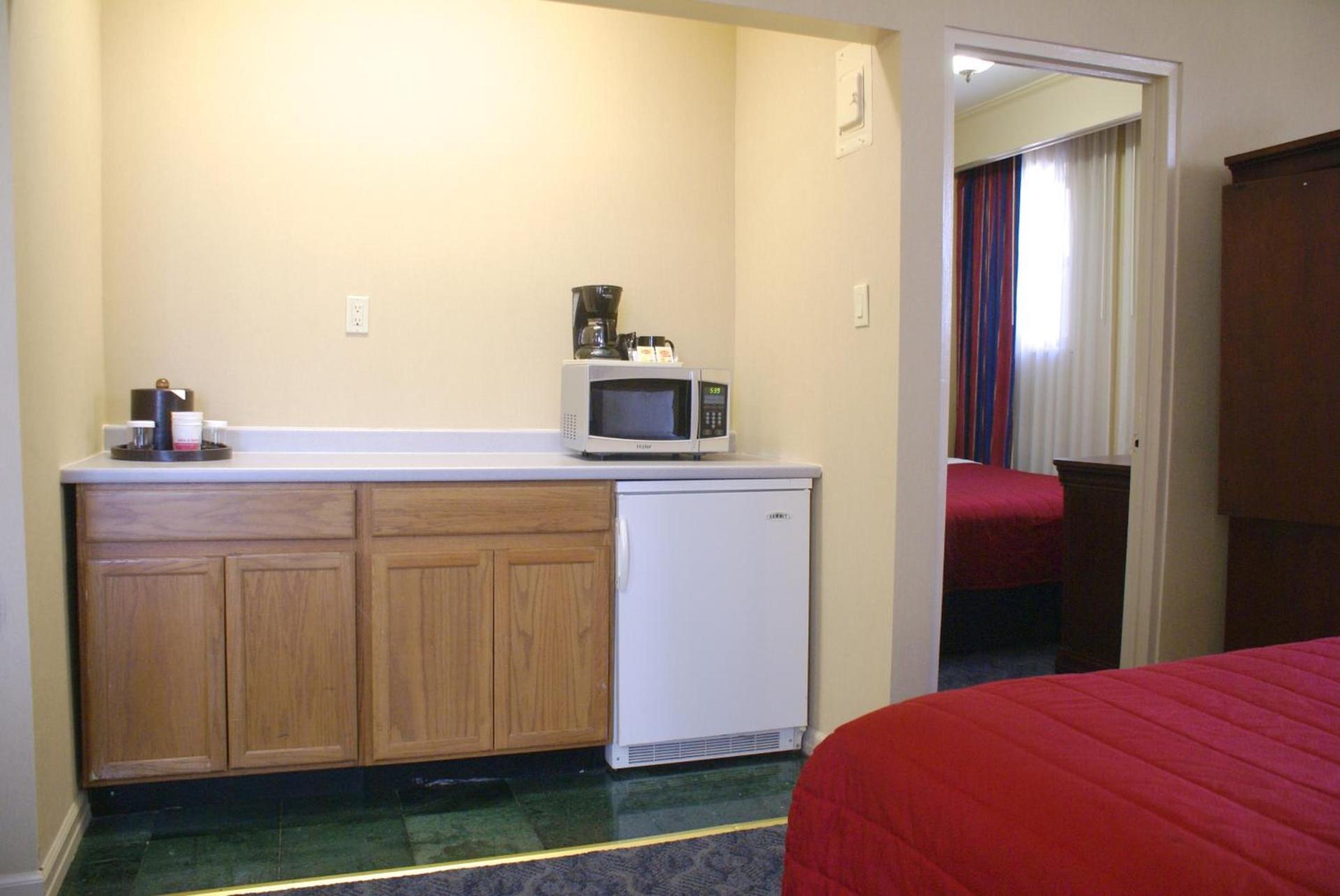 Ramada by Wyndham Jersey City photo 4
