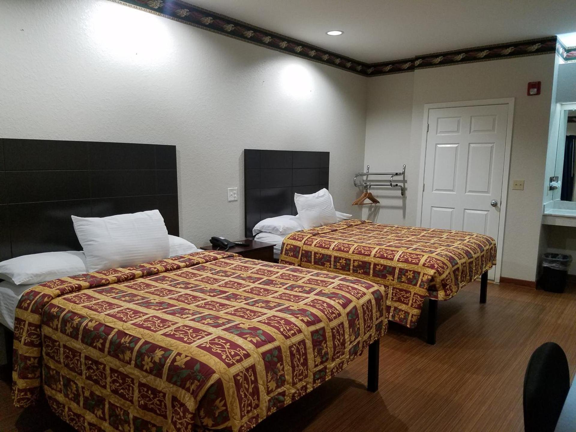 Scott Inn & Suites - Downtown Houston photo 5