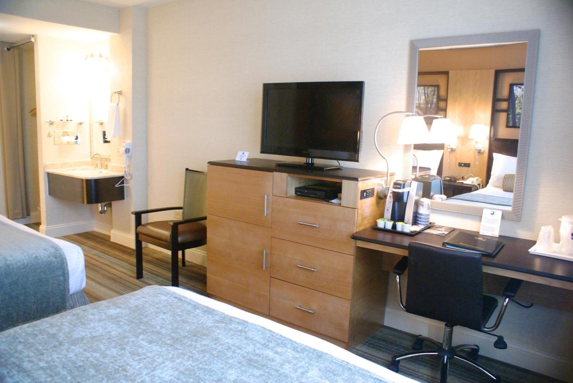 Best Western Queens Gold Coast photo 24