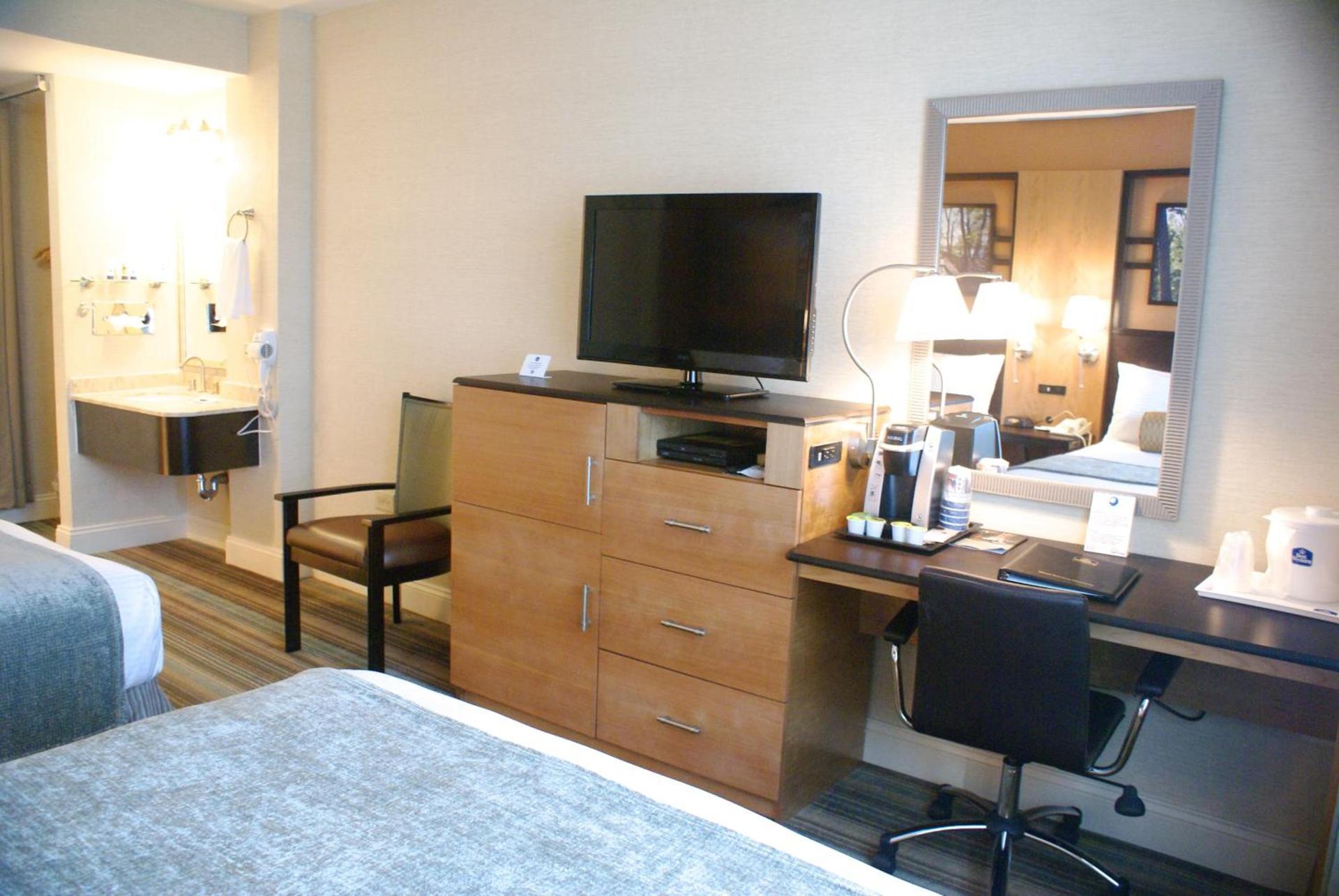 Best Western Queens Gold Coast photo 25