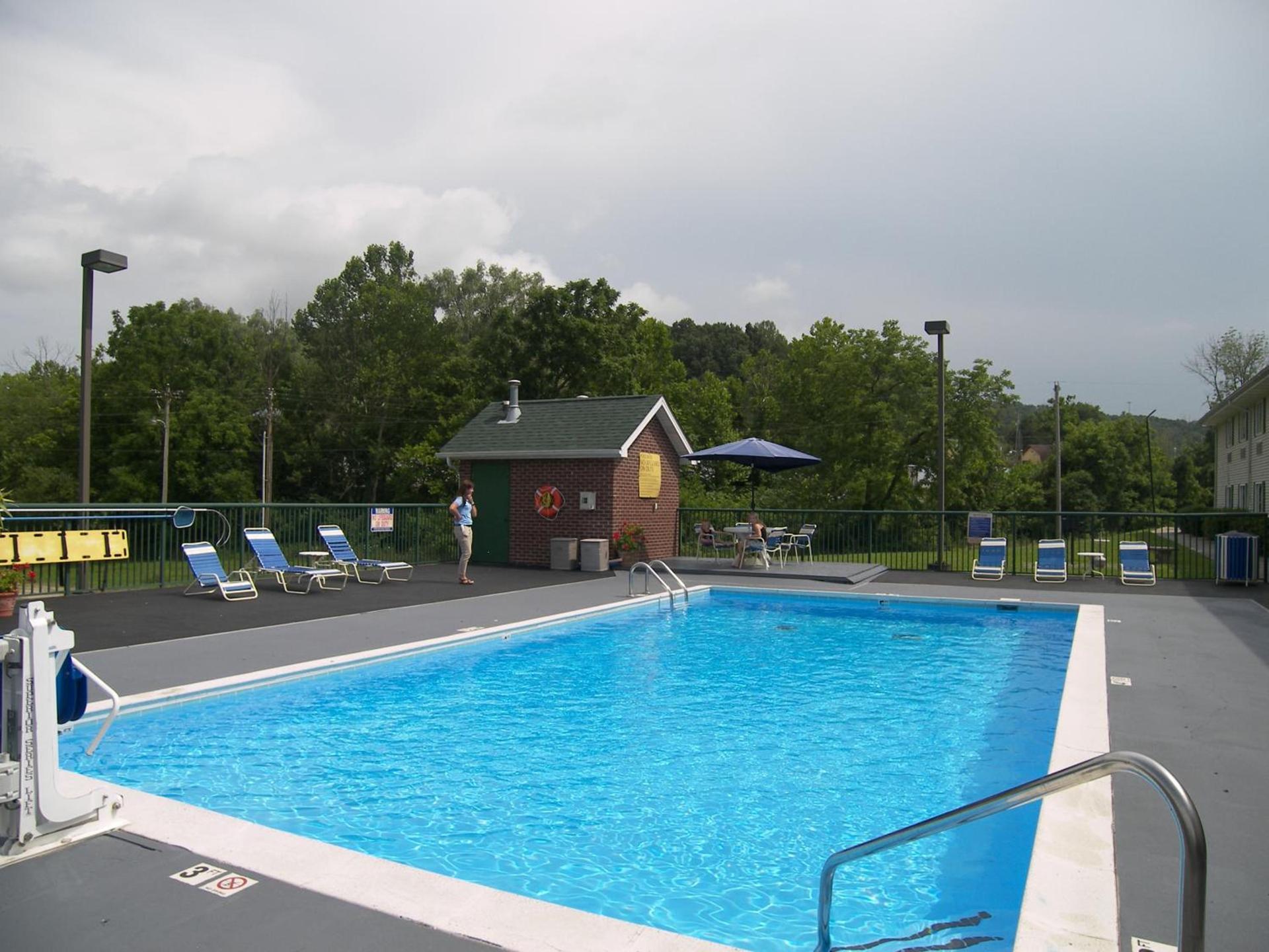Baymont by Wyndham Mount Vernon Renfro Valley photo 2