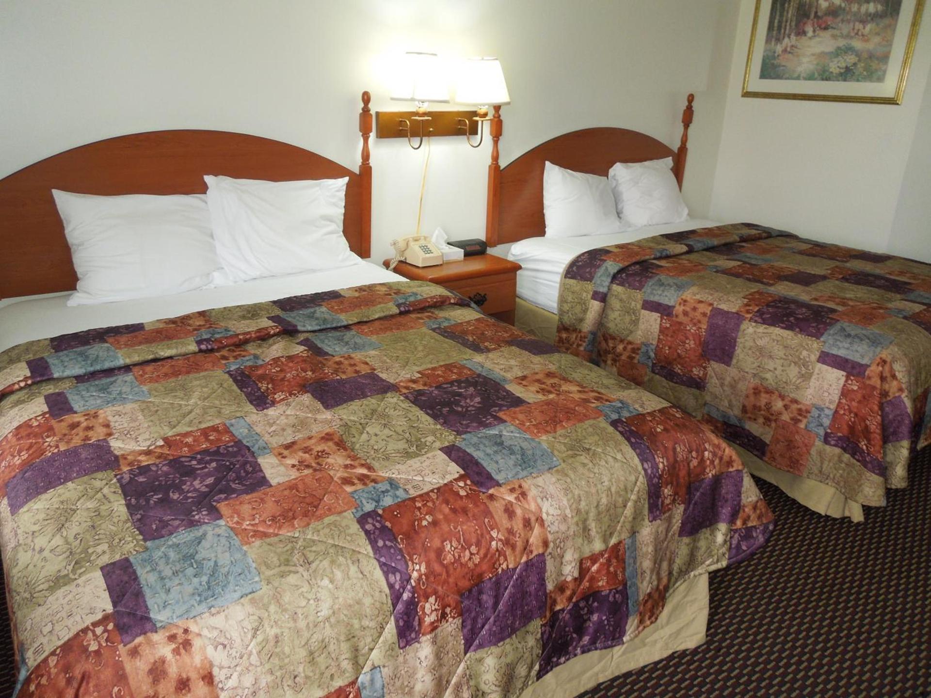 Red Carpet Inn Ronks photo 27