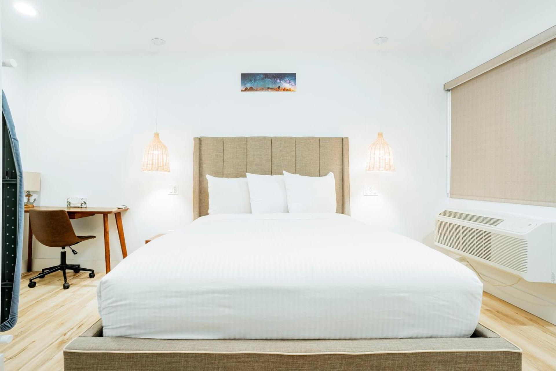 The Belmont Shore Inn photo 16