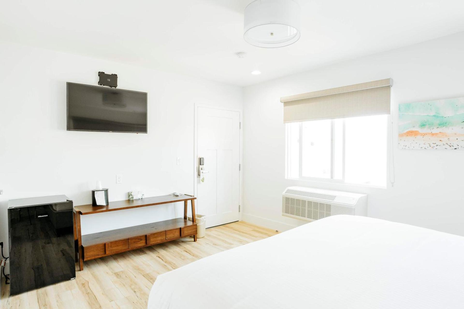 The Belmont Shore Inn photo 10