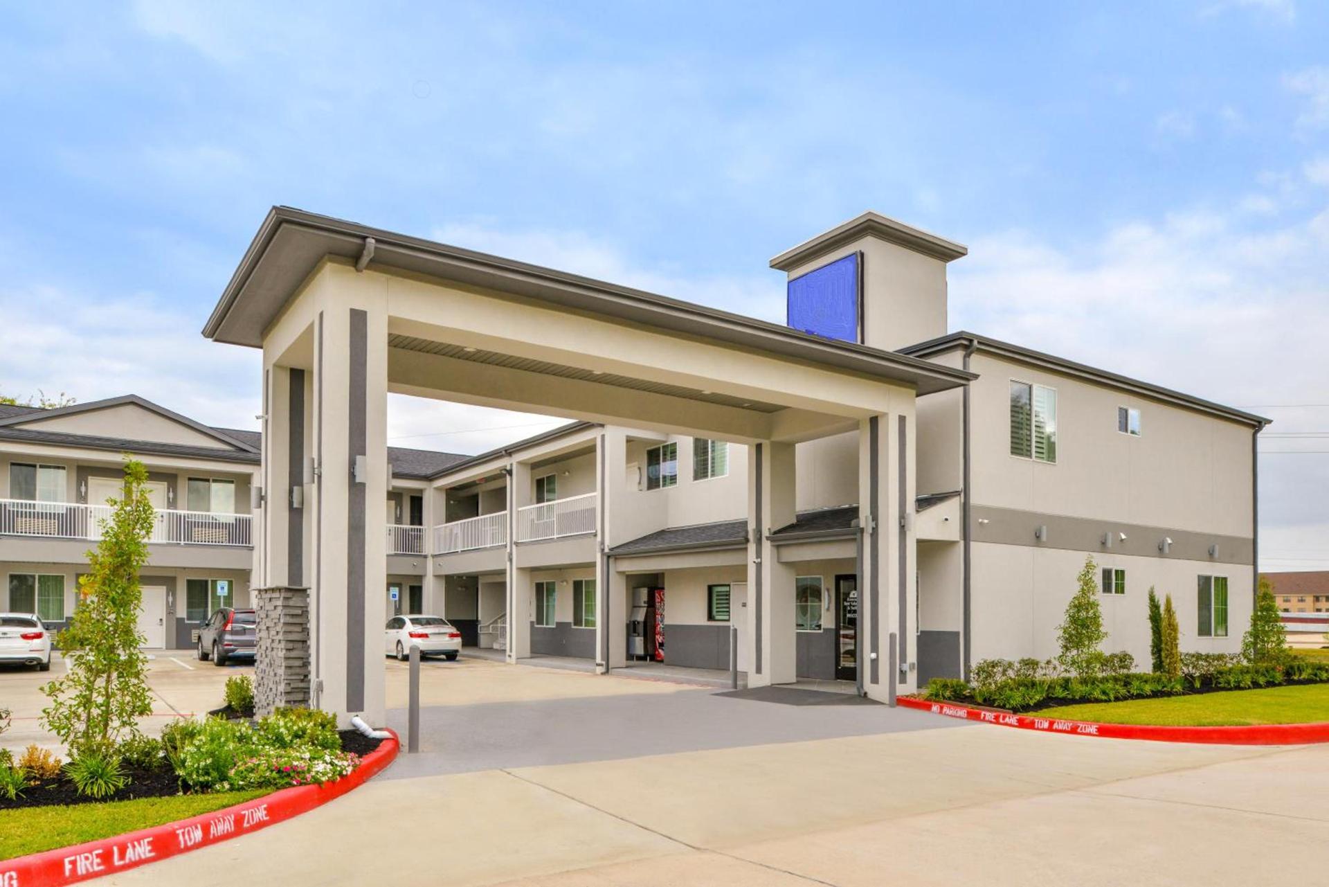 Palace Inn Blue Tomball Parkway photo 2